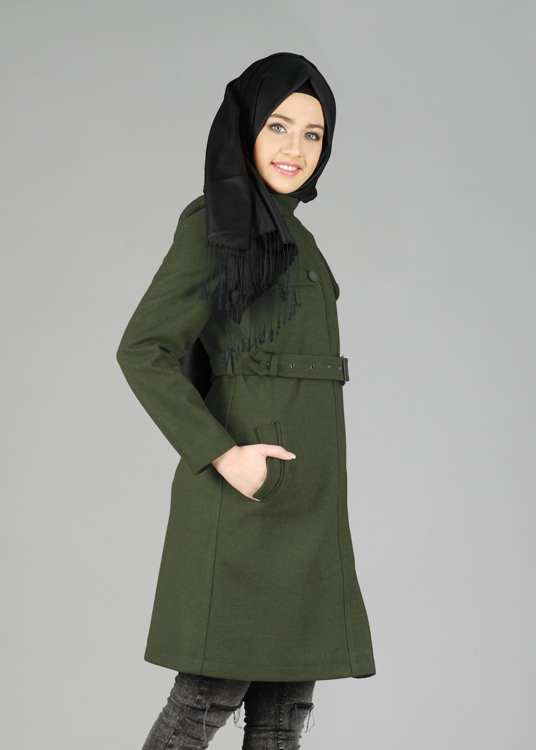 Tesettür giyim HAKİ CEP DETAYLI KEMERLİ KABAN 9584