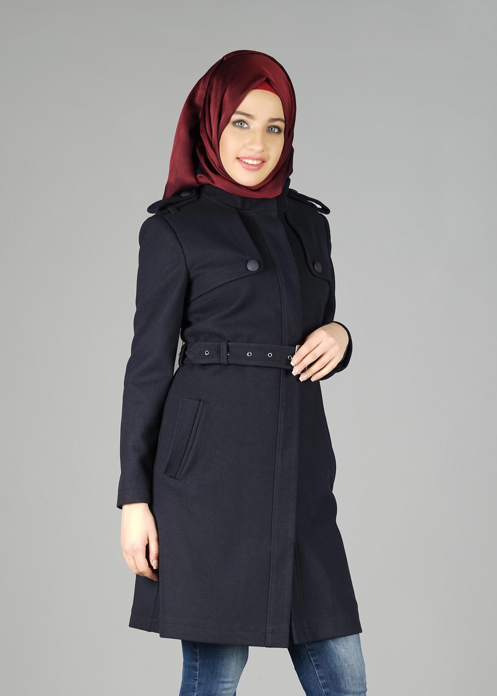 Tesettür giyim LACİVERT CEP DETAYLI KEMERLİ KABAN 9584