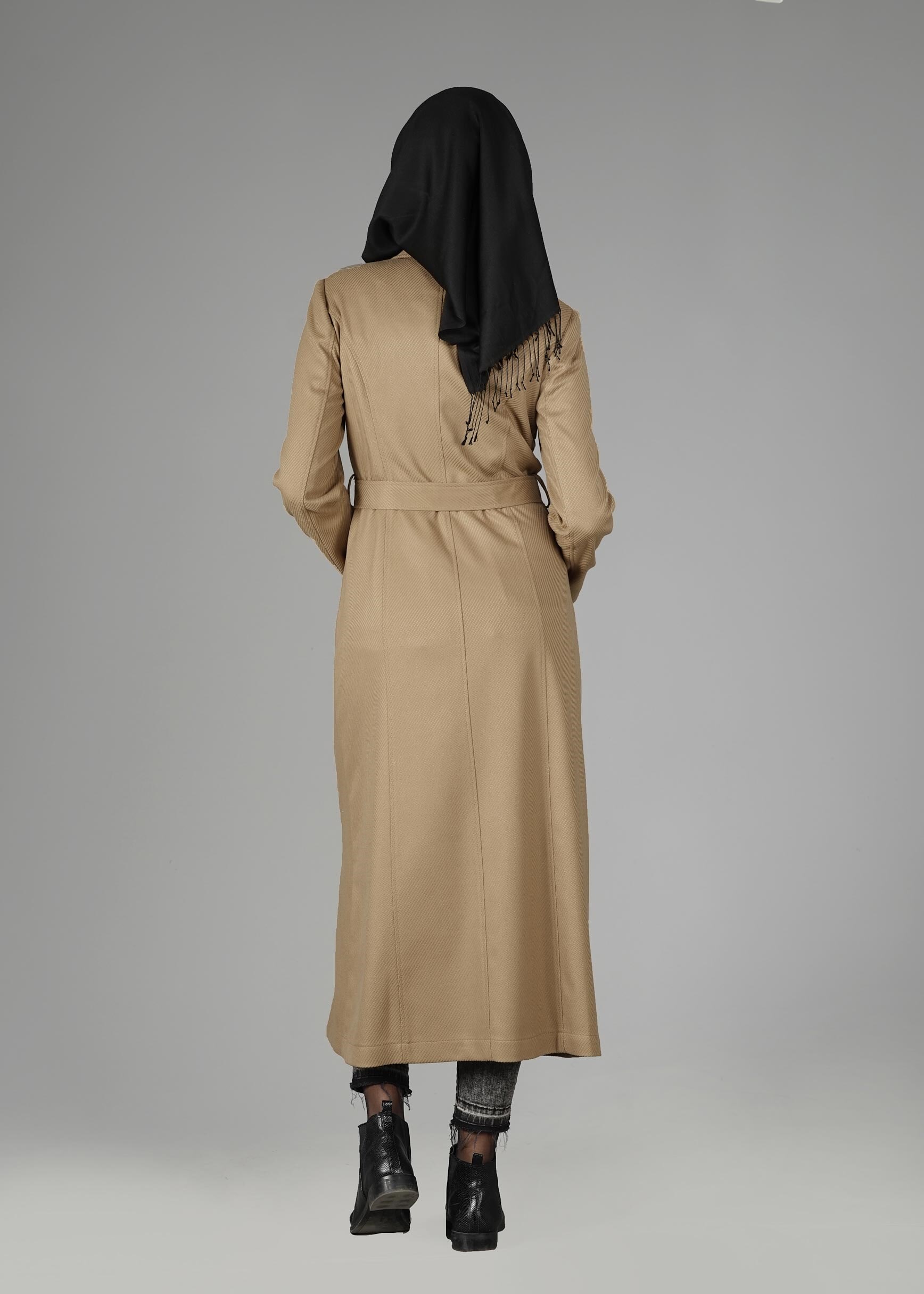 Tesettür giyim KAHVE DÜĞME DETAYLI CEPLİ KABAN 9586