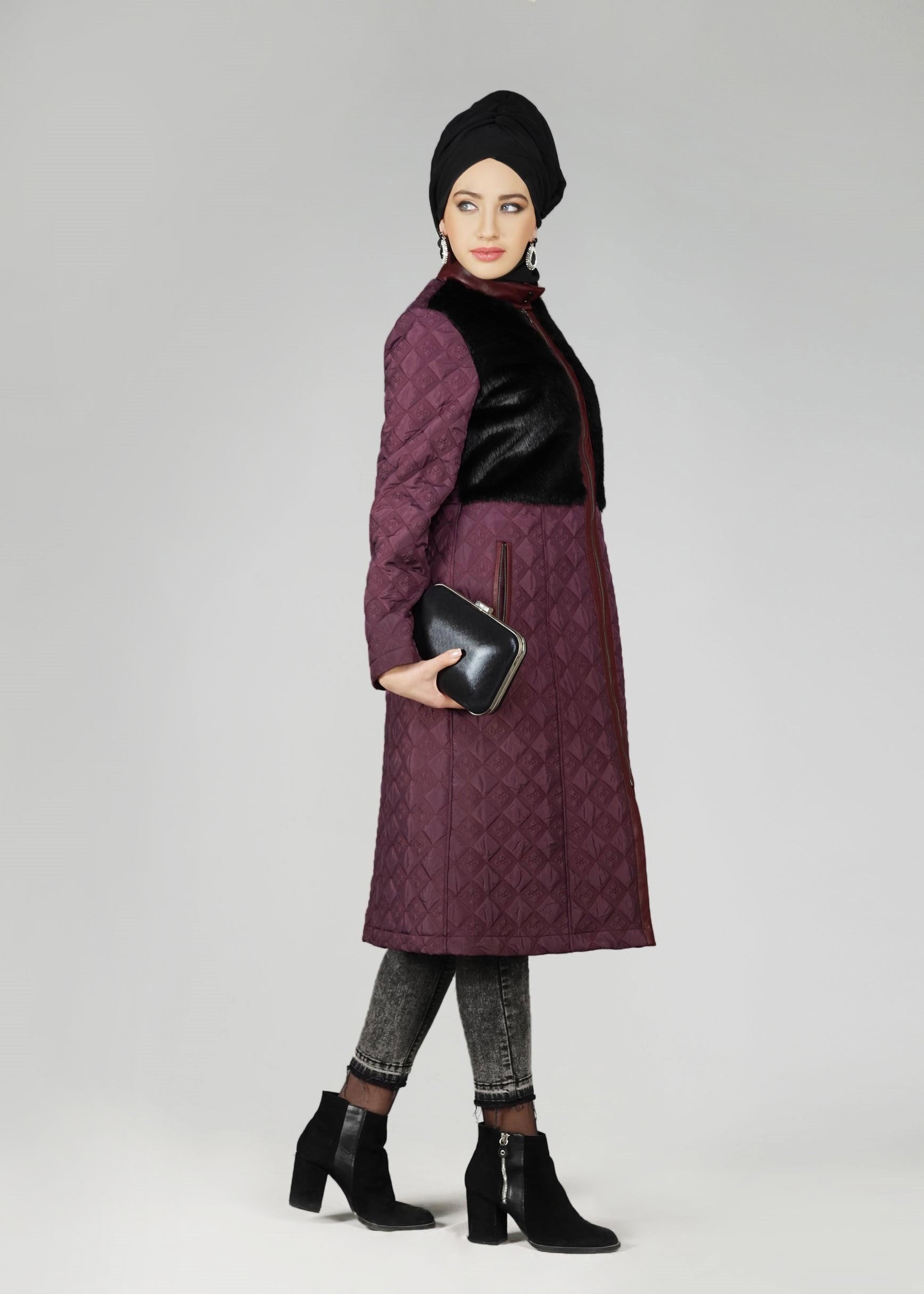 Tesettür giyim MÜRDÜM ÖNÜ KÜRK DETAYLI KAPİTONE KABAN 9599