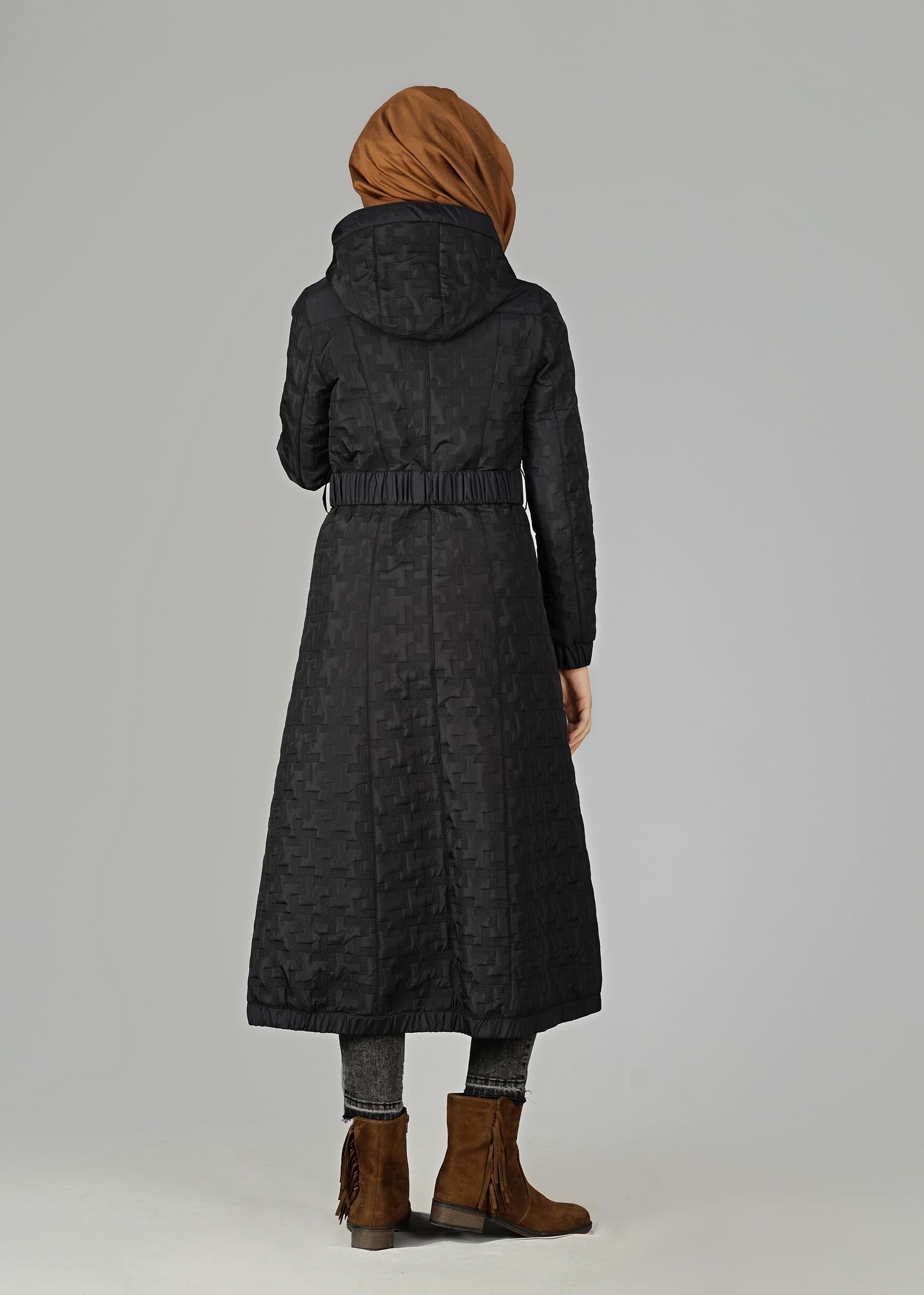 Tesettür giyim SİYAH KEMERLİ KAPÜŞONLU KABAN 9600