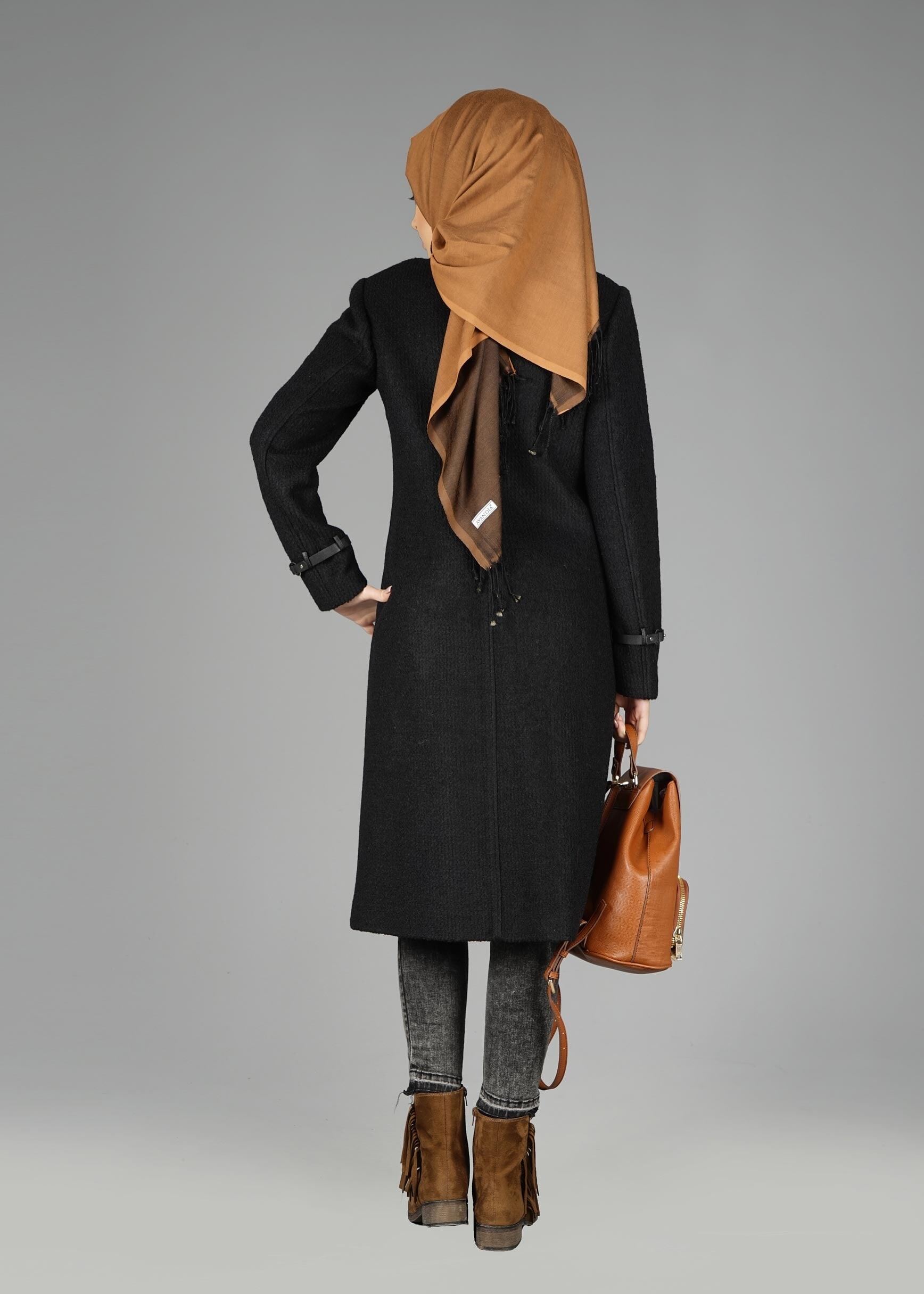 Tesettür giyim SİYAH 9606 KABAN