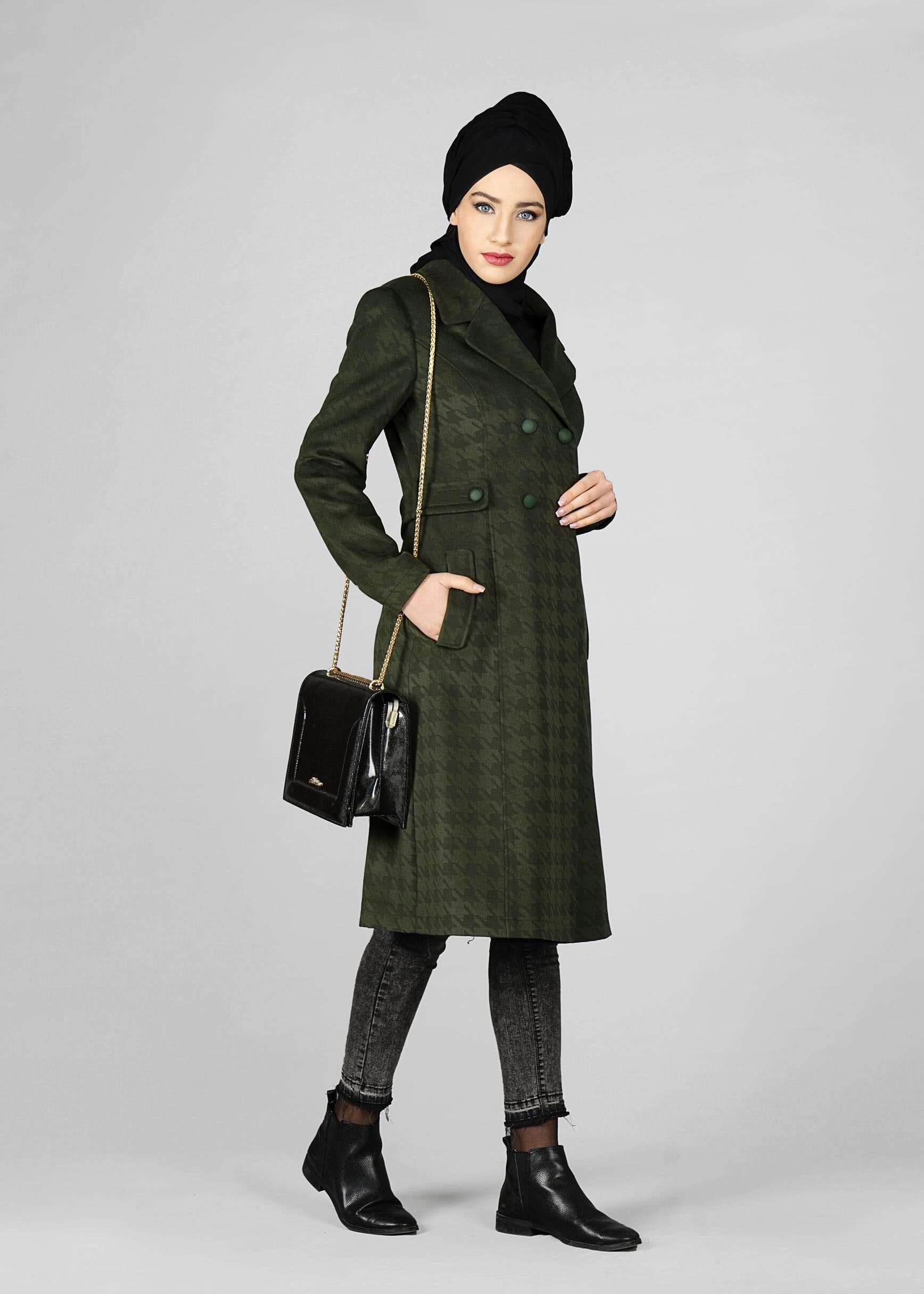 Tesettür giyim YEŞİL KRUVAZE YAKA DÜĞMELİ KABAN 9607