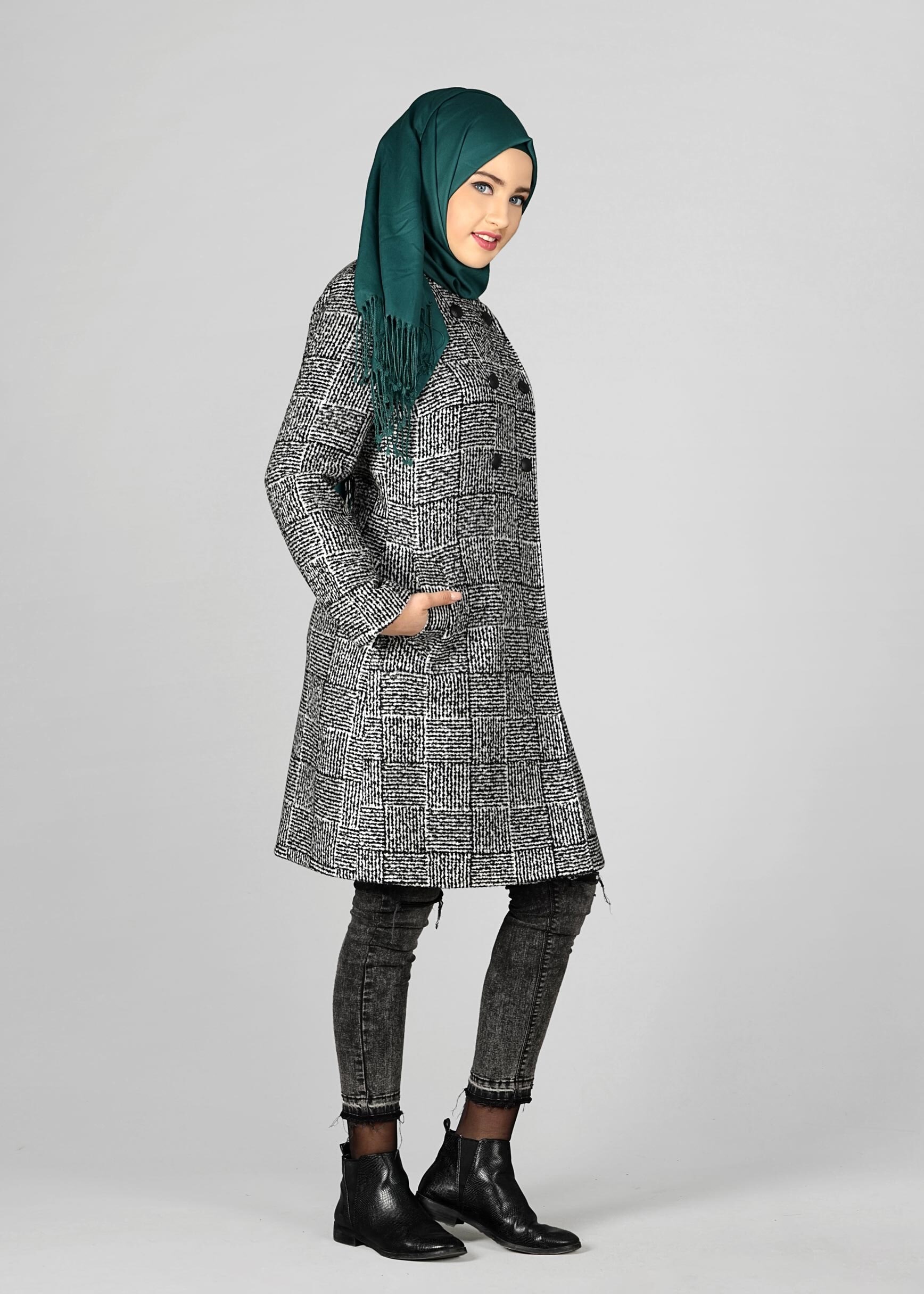 Tesettür giyim SİYAH 9609 KABAN