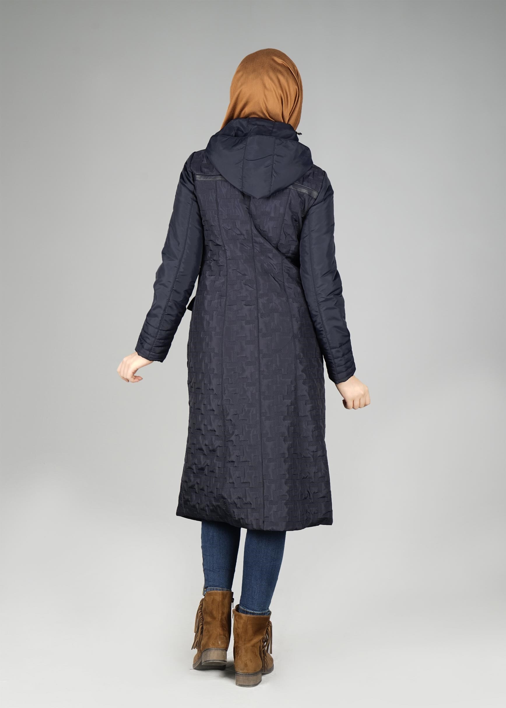 Tesettür giyim LACİVERT KAPÜŞONLU FERMUARLI KABAN 9612