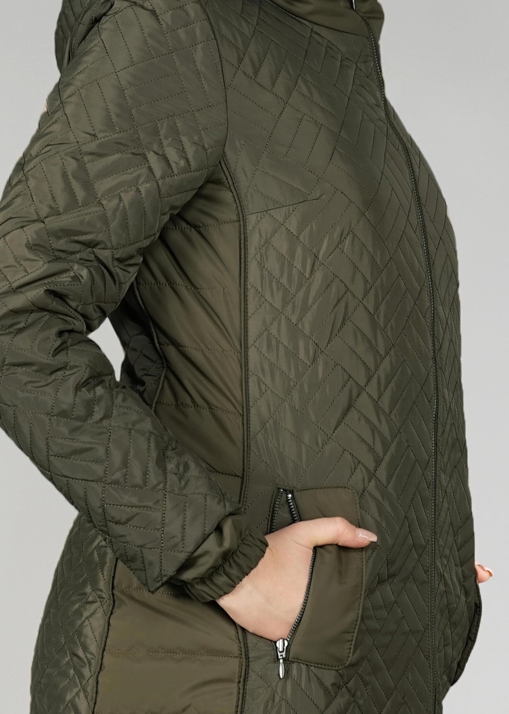 Tesettür giyim HAKİ KAPÜŞONLU FERMUARLI KABAN 9613