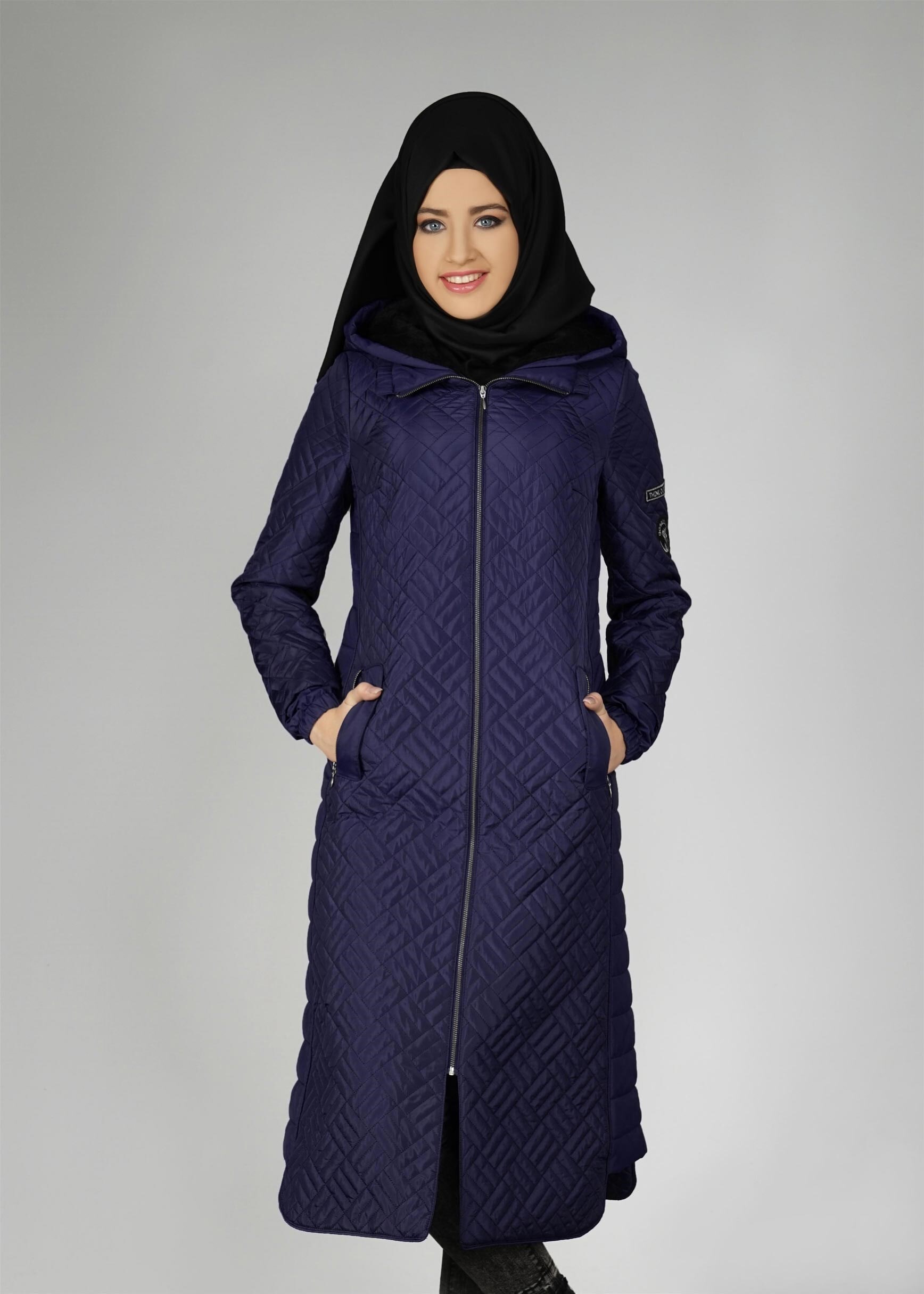 Tesettür giyim LACİVERT KAPÜŞONLU FERMUARLI KABAN 9613
