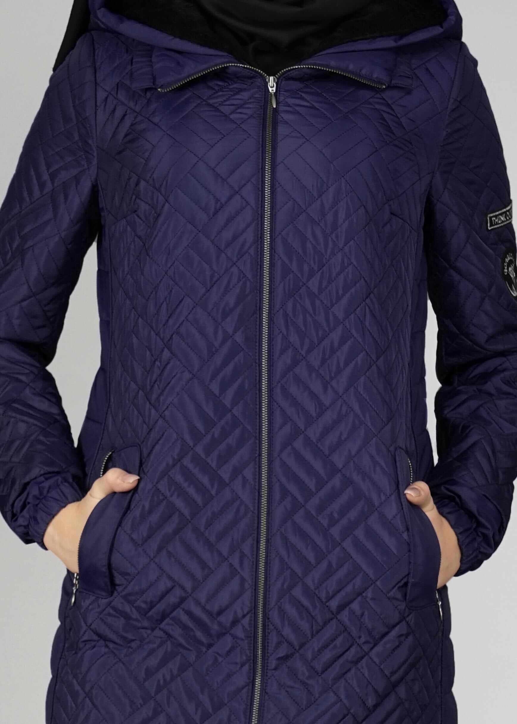 Tesettür giyim LACİVERT KAPÜŞONLU FERMUARLI KABAN 9613