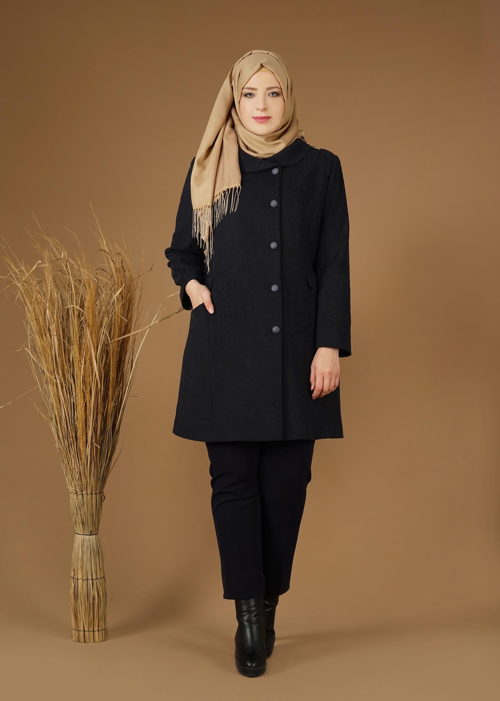 Tesettür giyim LACİVERT DÜĞME DETAYLI CEPLİ KABAN 9619