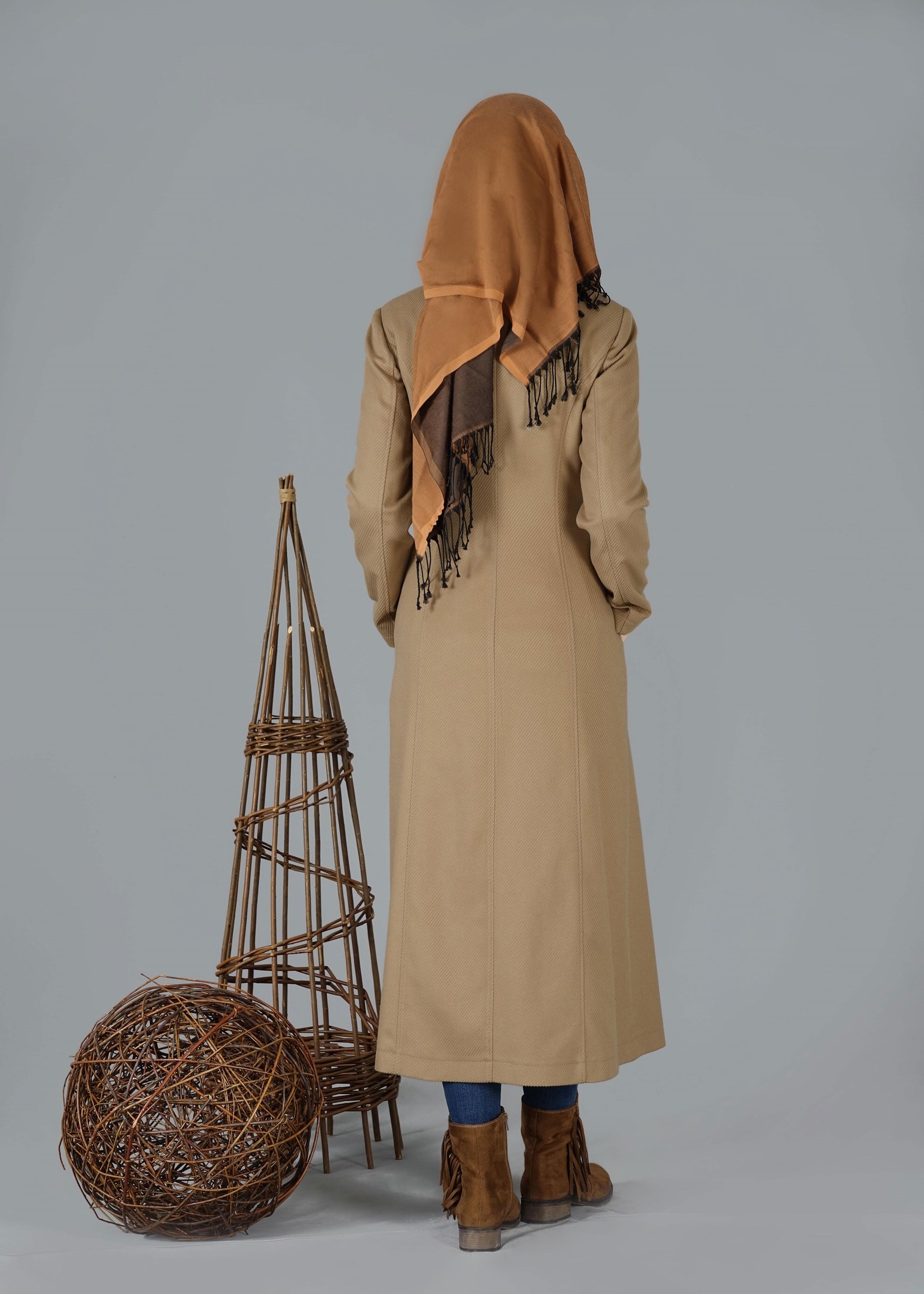 Tesettür giyim KAHVE GİZLİ DÜĞMELİ MANTO 9452