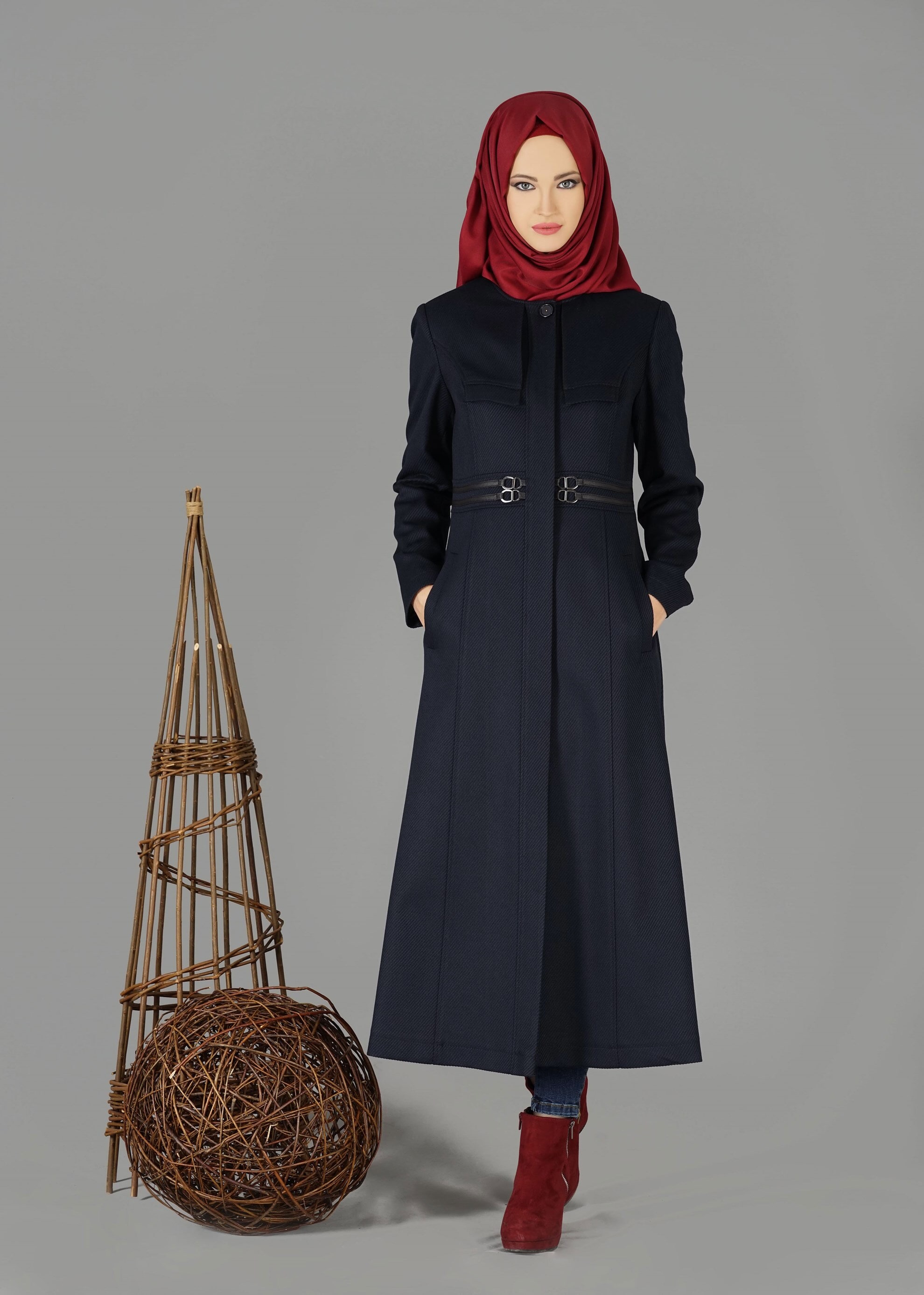 Tesettür giyim LACİVERT GİZLİ DÜĞMELİ MANTO 9452