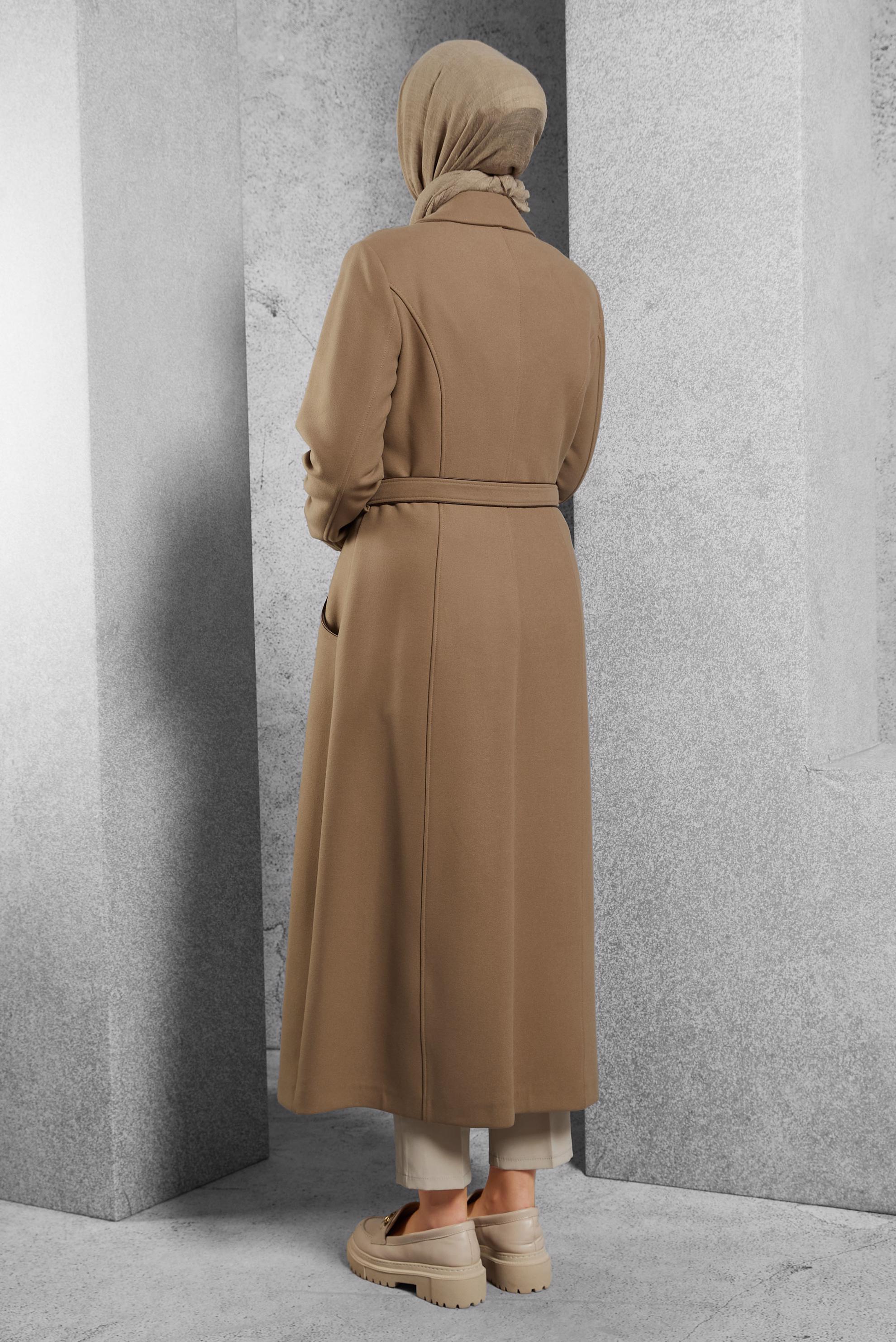 Tesettür giyim KAHVE CEP DETAYLI KUŞAKLI MANTO 9455