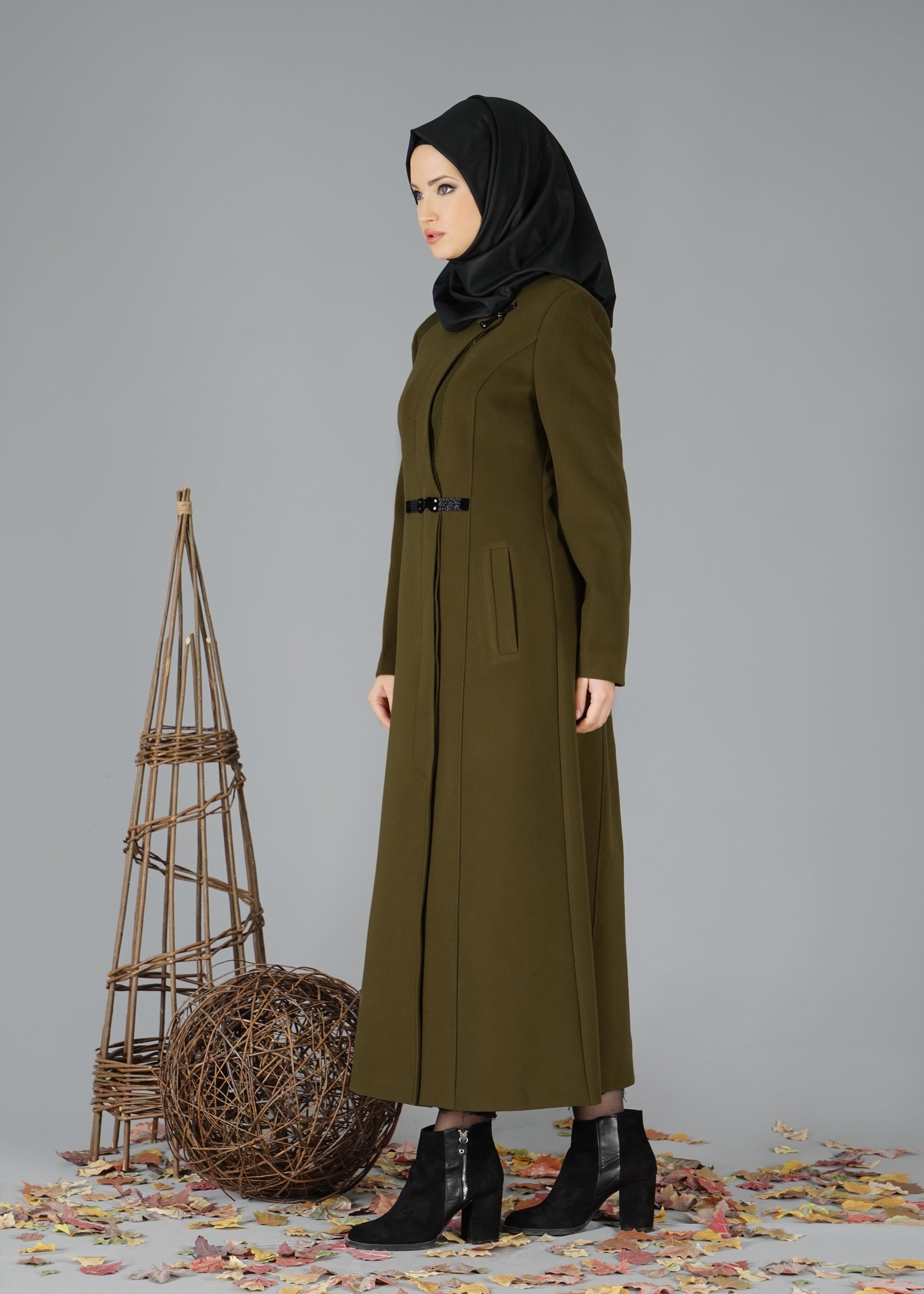 Tesettür giyim HAKİ 9456 MANTO