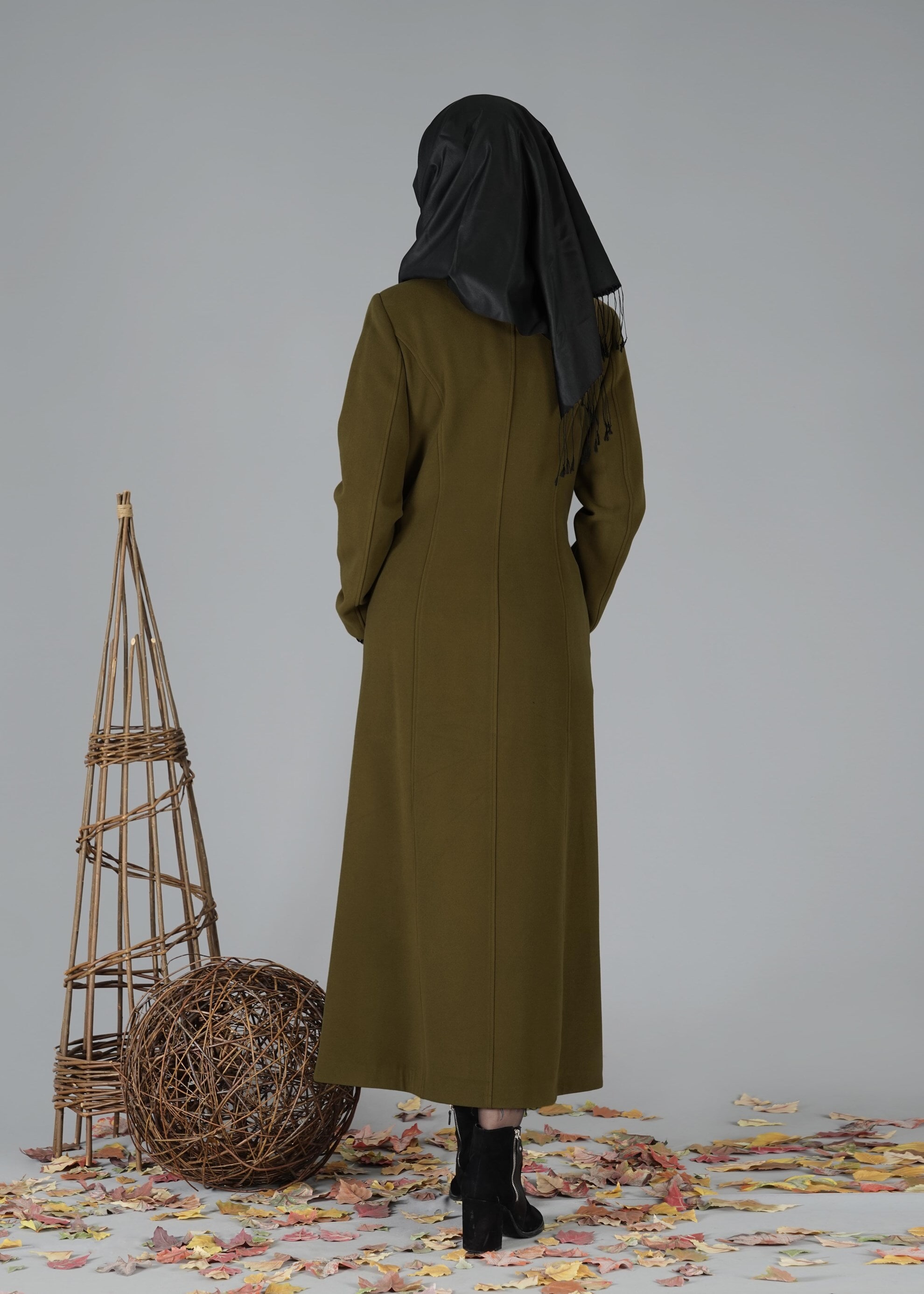 Tesettür giyim HAKİ 9456 MANTO