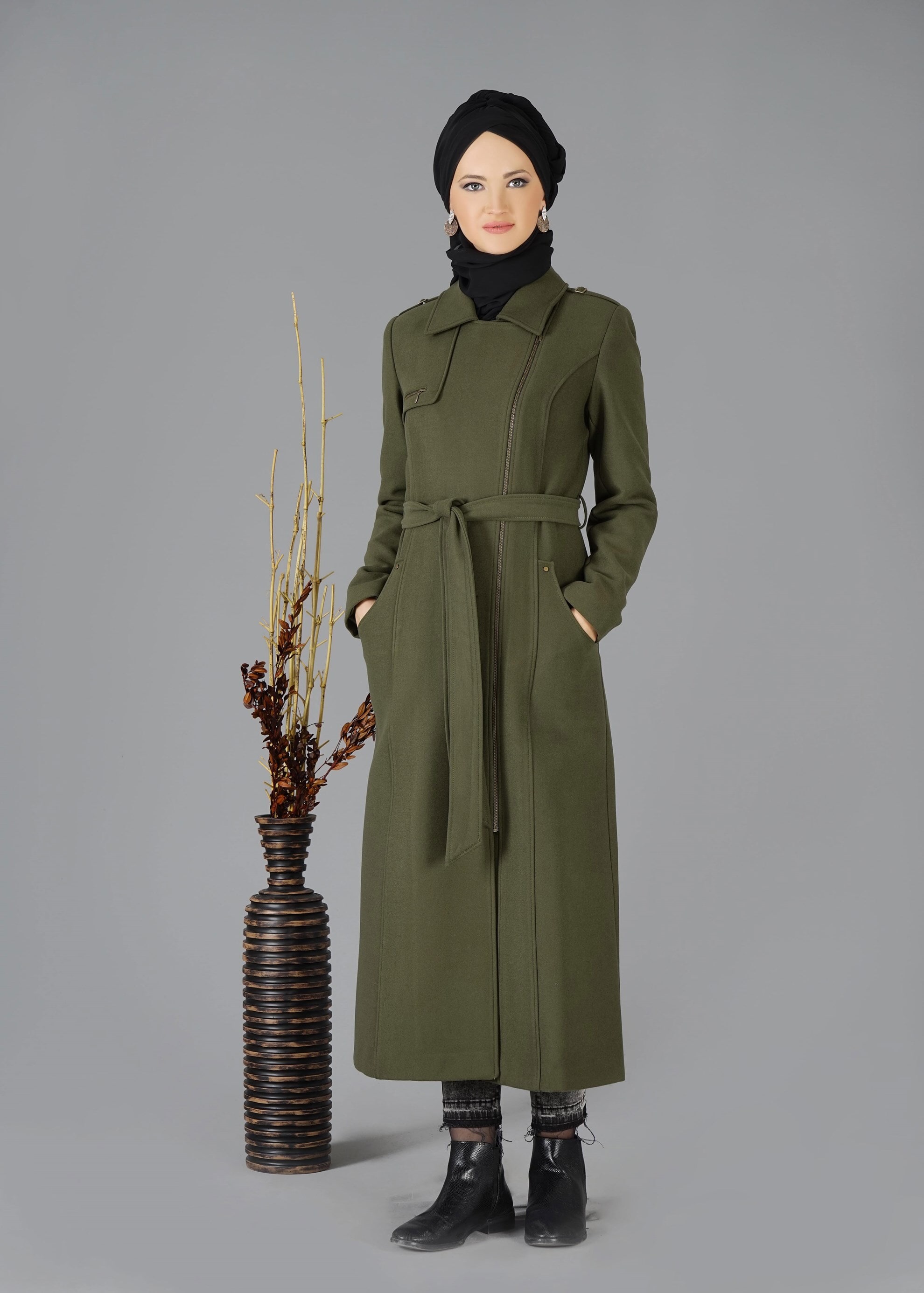 Tesettür giyim HAKİ 9462 MANTO