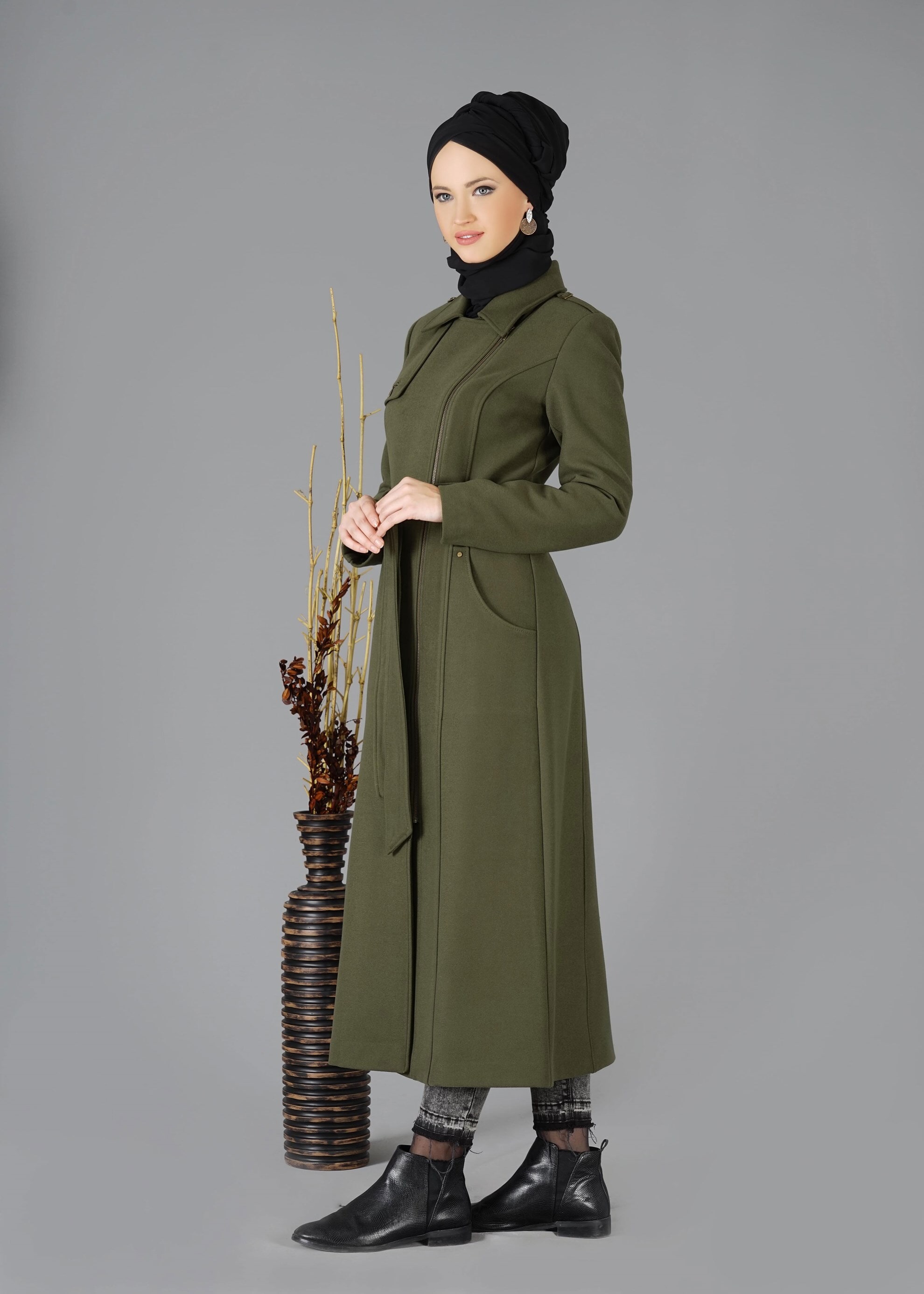 Tesettür giyim HAKİ 9462 MANTO