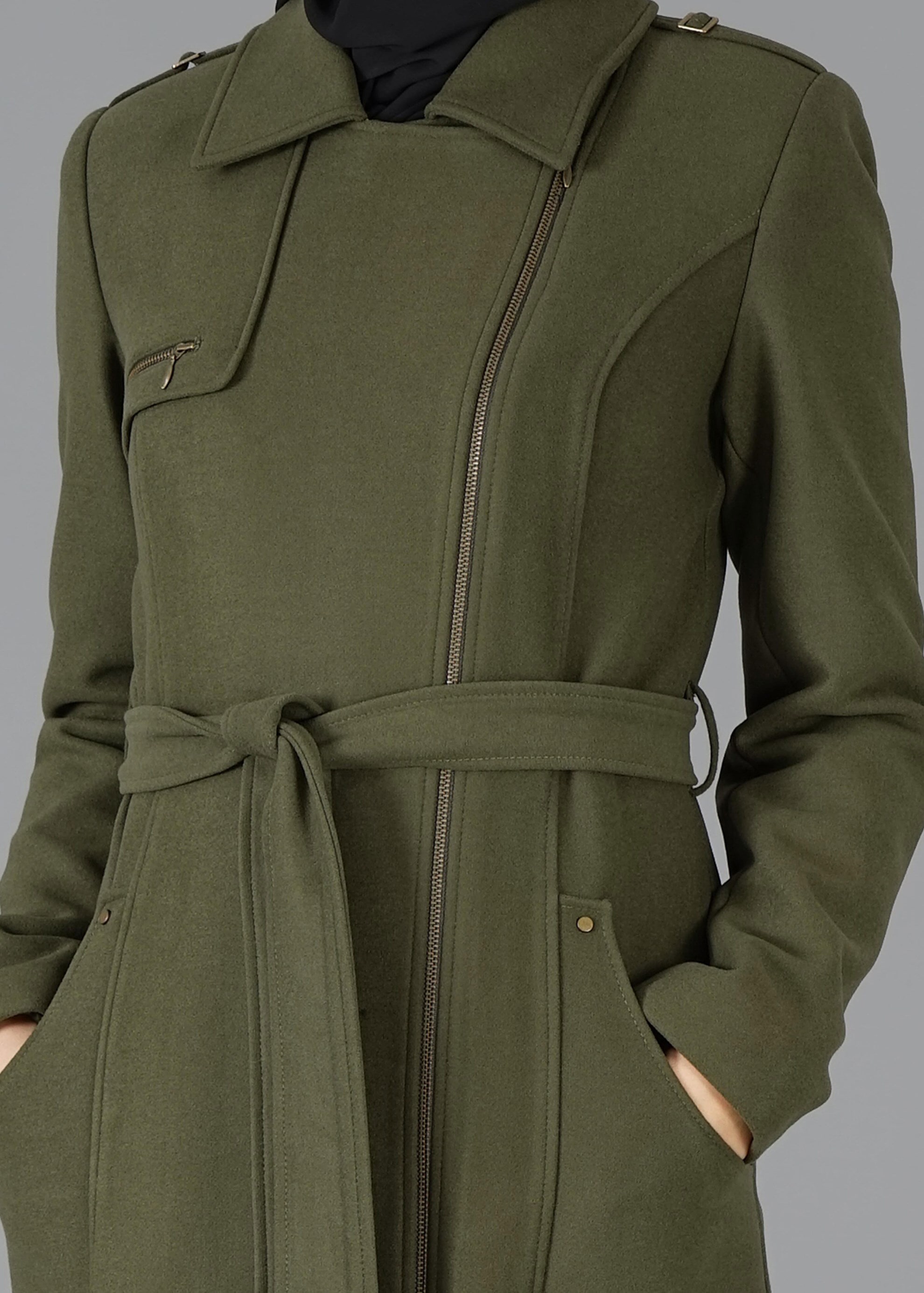 Tesettür giyim HAKİ 9462 MANTO