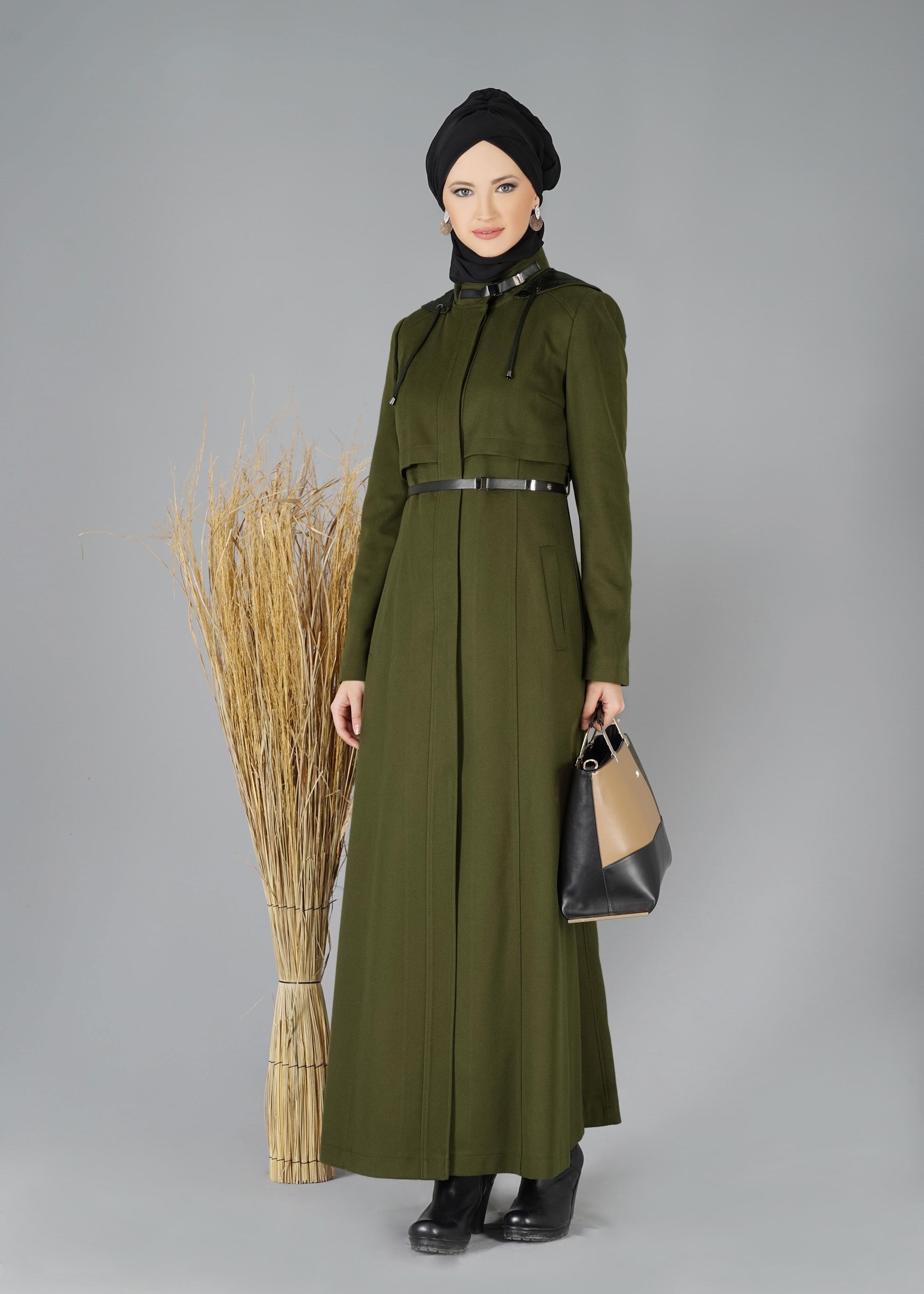 Tesettür giyim YEŞİL KAPÜŞONLU KAŞE MANTO 9466