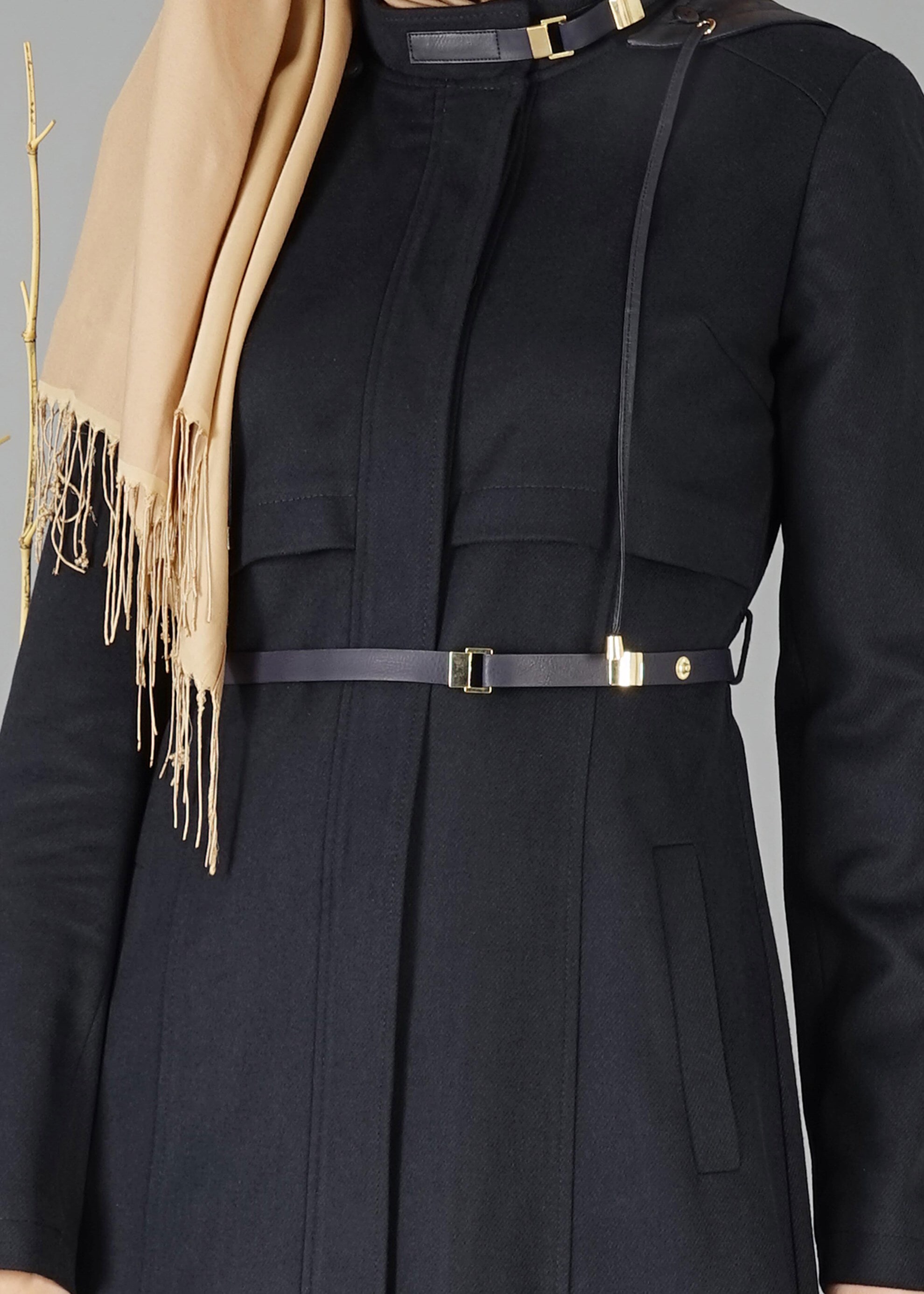 Tesettür giyim LACİVERT KAPÜŞONLU KAŞE MANTO 9466