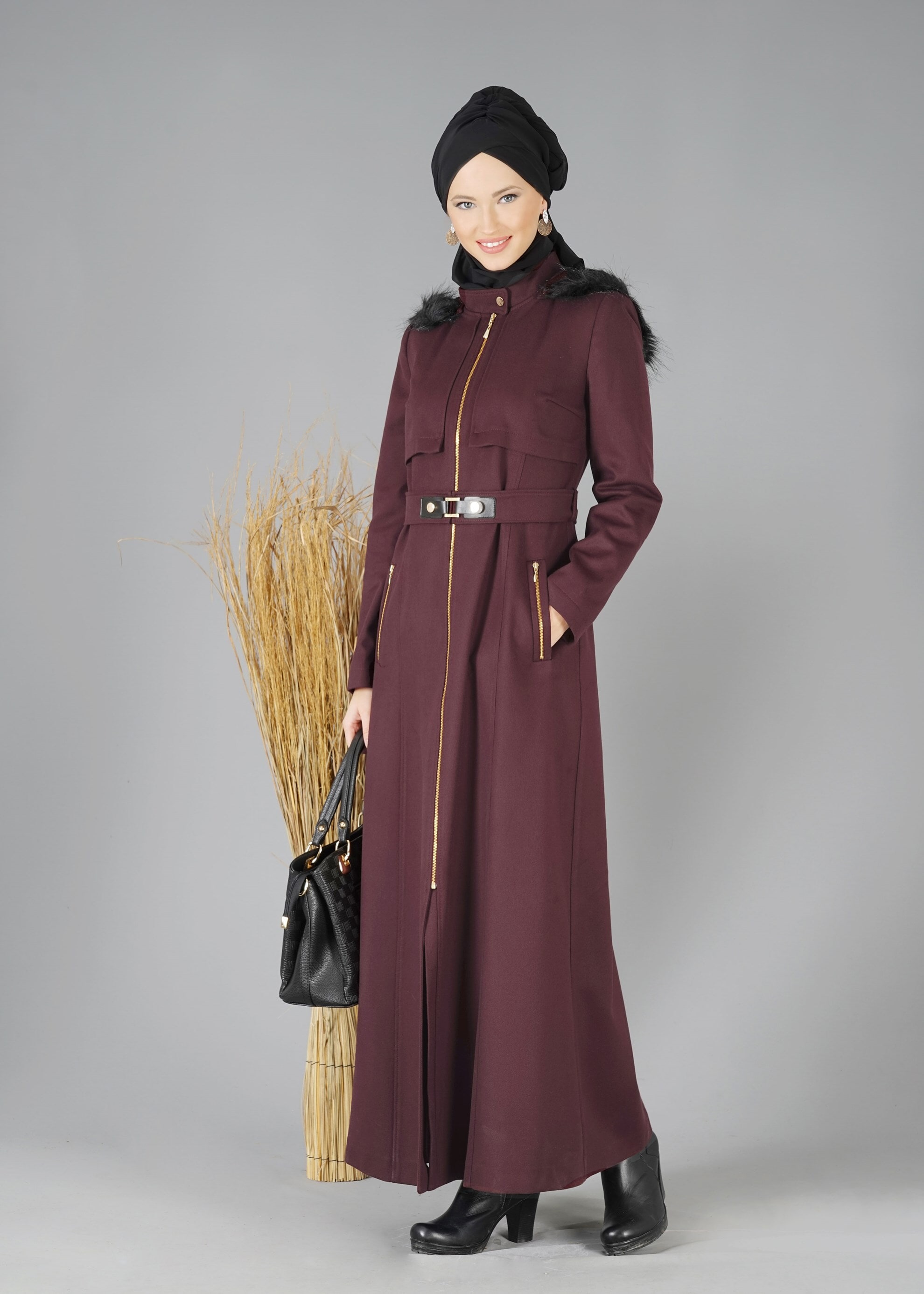 Tesettür giyim BORDO KAPÜŞONLU FERMUARLI MANTO 9467