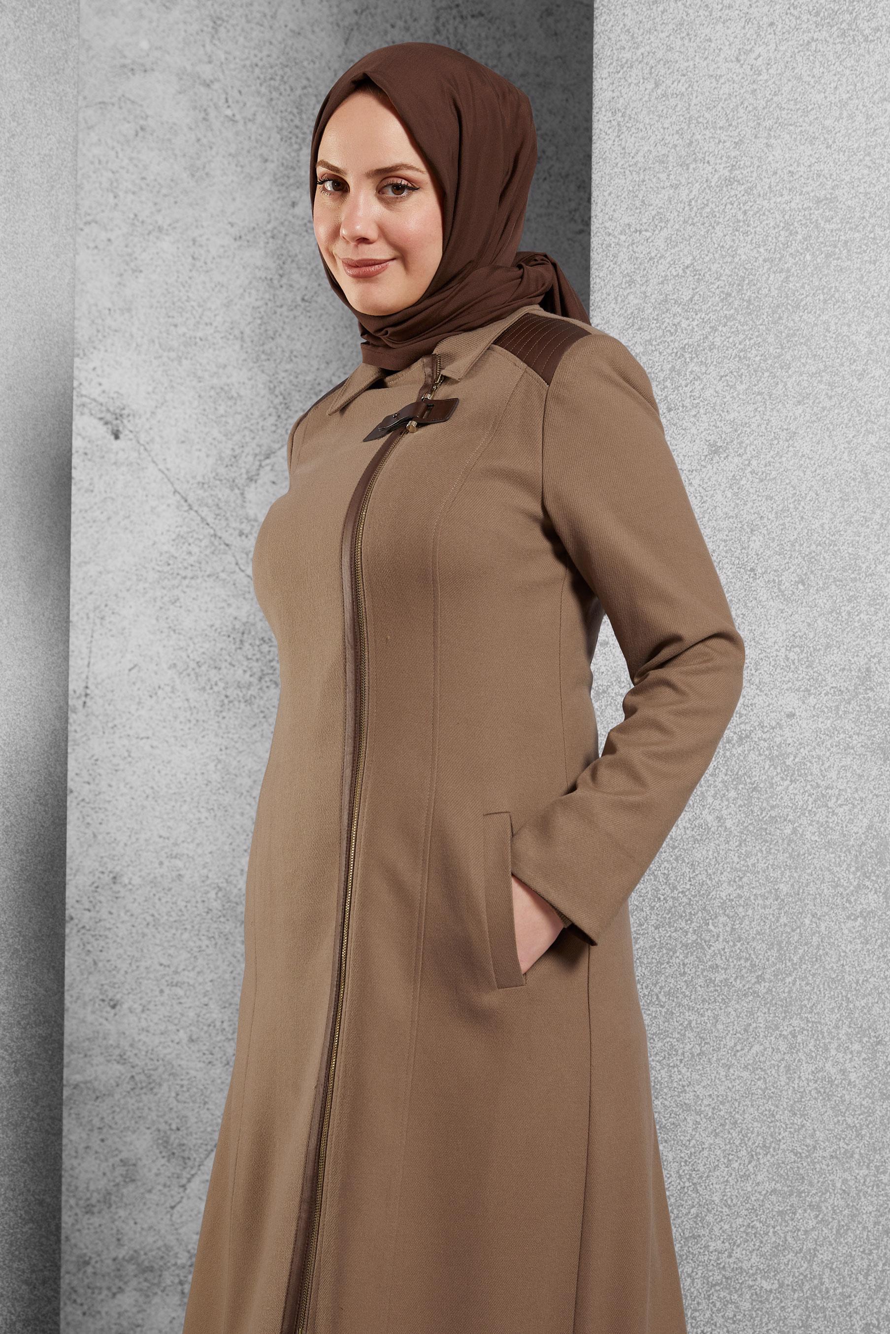 Tesettür giyim KAHVE FERMUARLI MANTO 9468