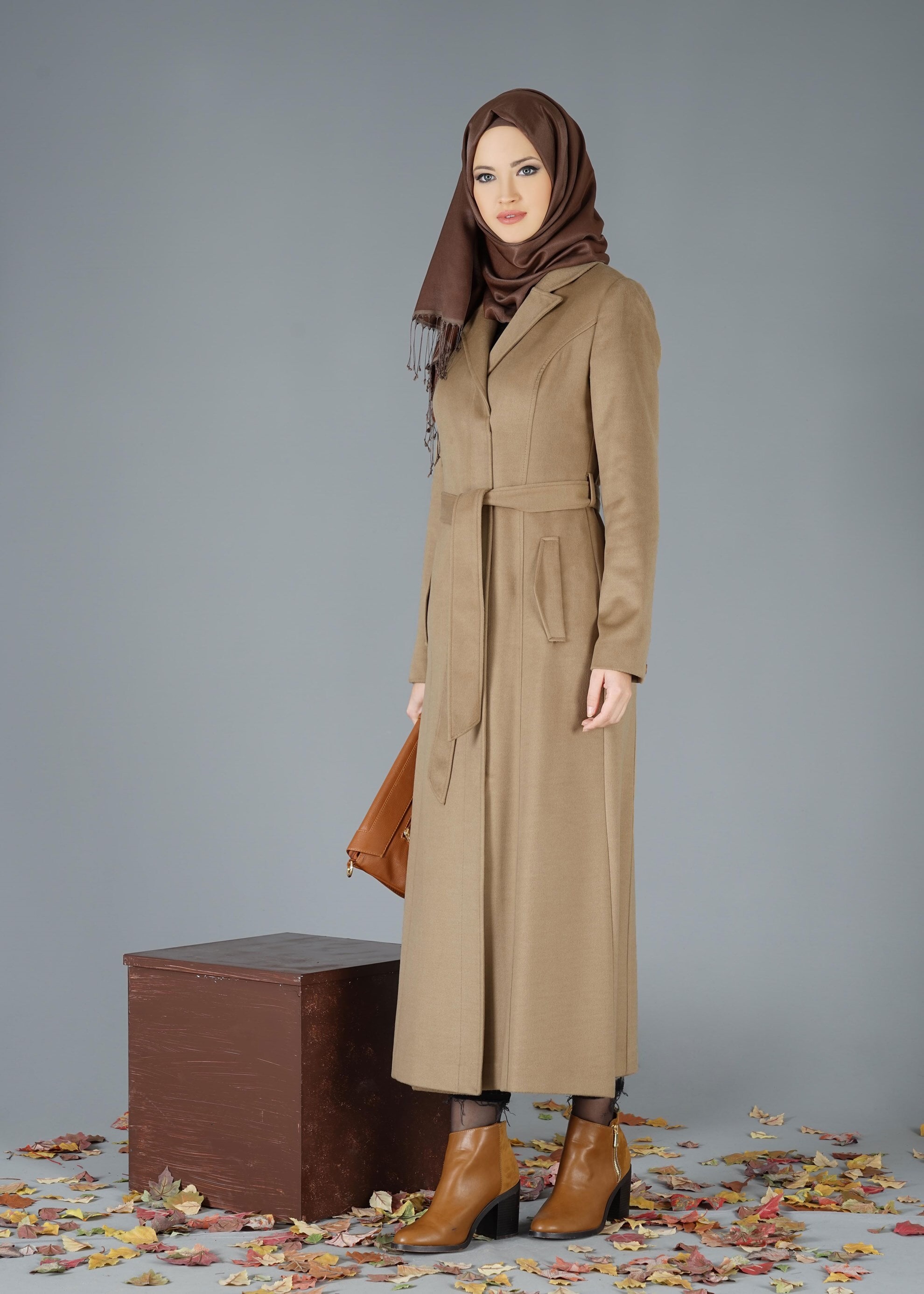 Tesettür giyim BEJ 9482 MANTO