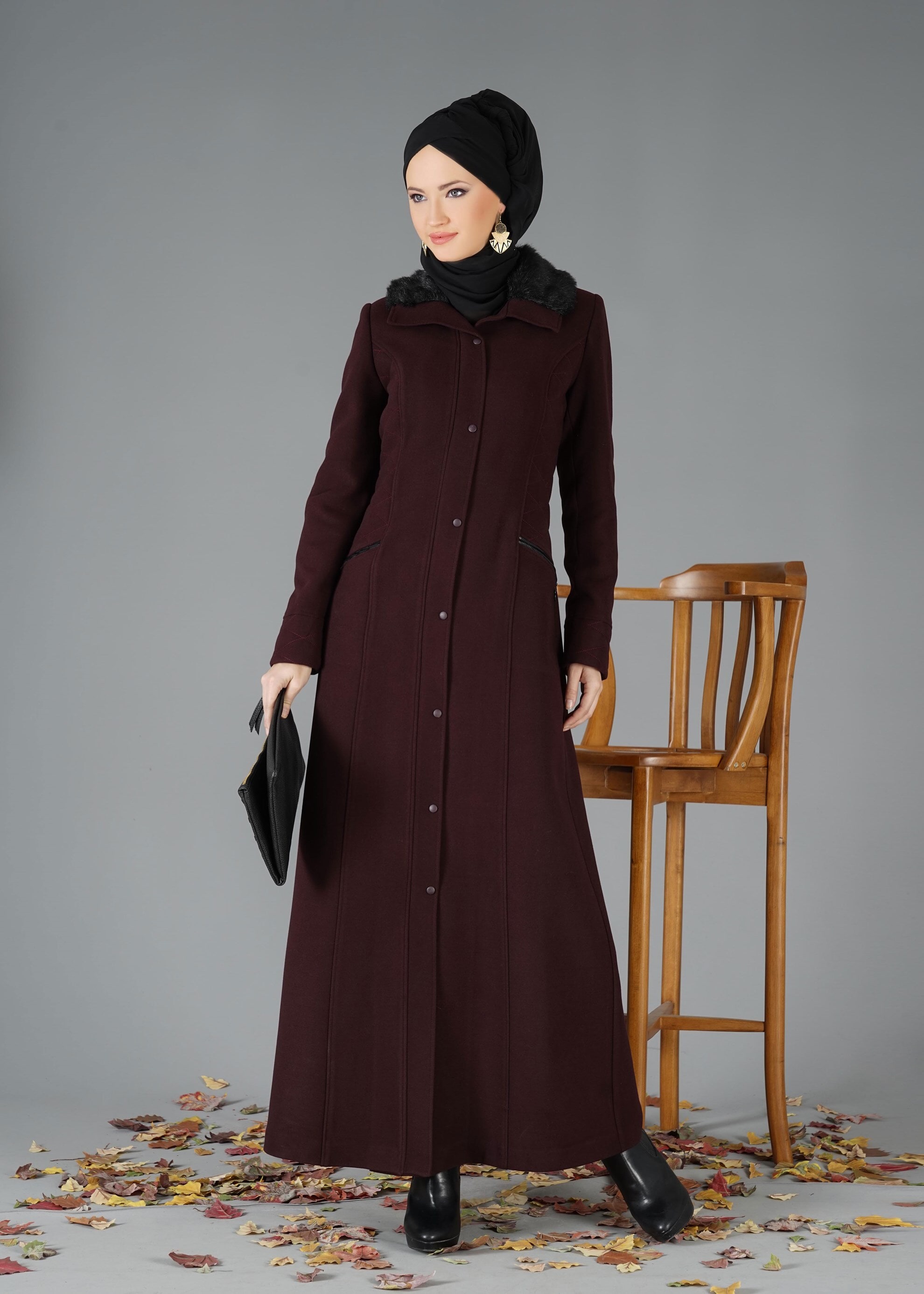 Tesettür giyim MÜRDÜM YAKASI KÜRKLÜ KAŞE MANTO 9487