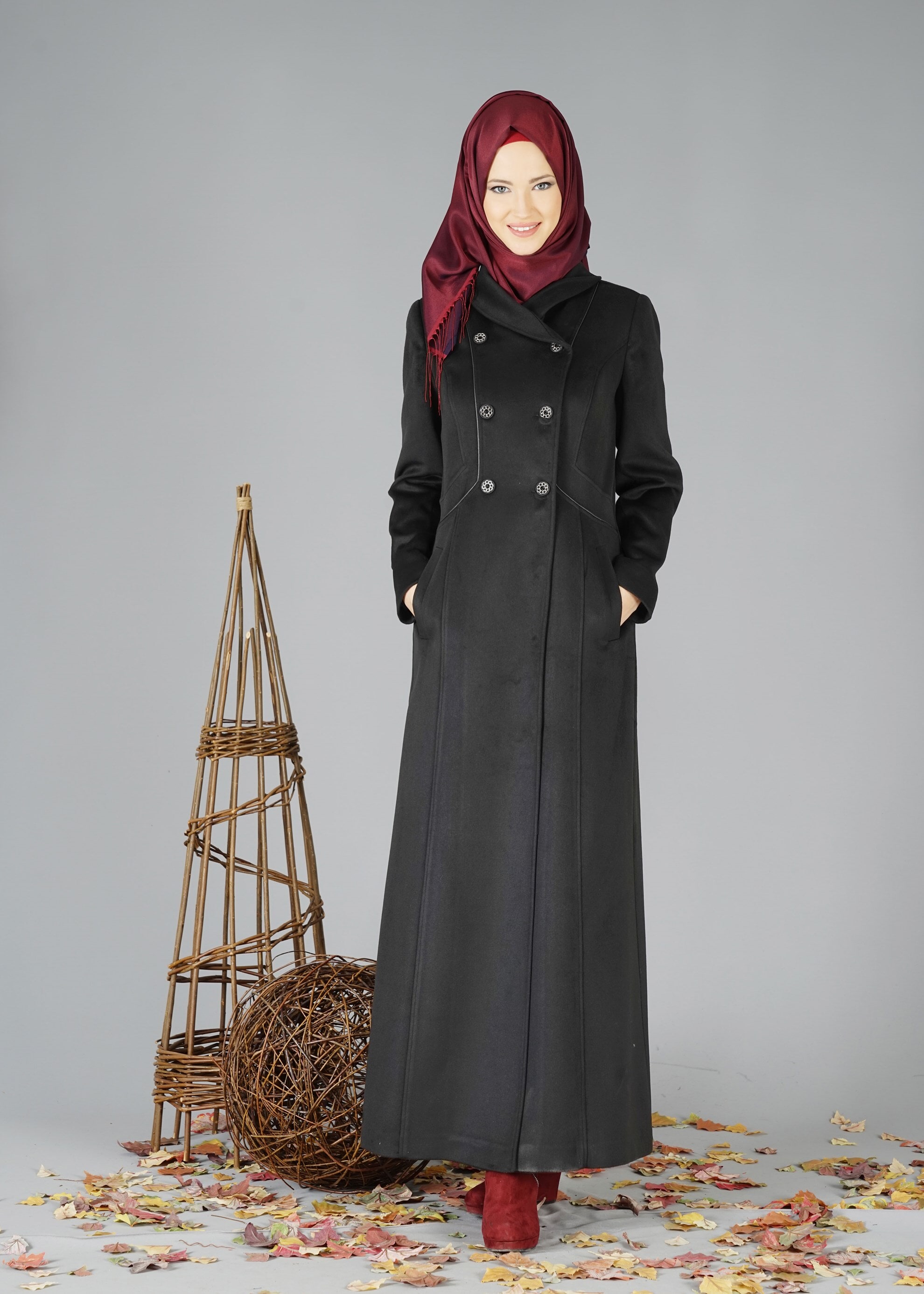 Tesettür giyim SİYAH CEPLİ DÜĞMELİ MANTO 9491