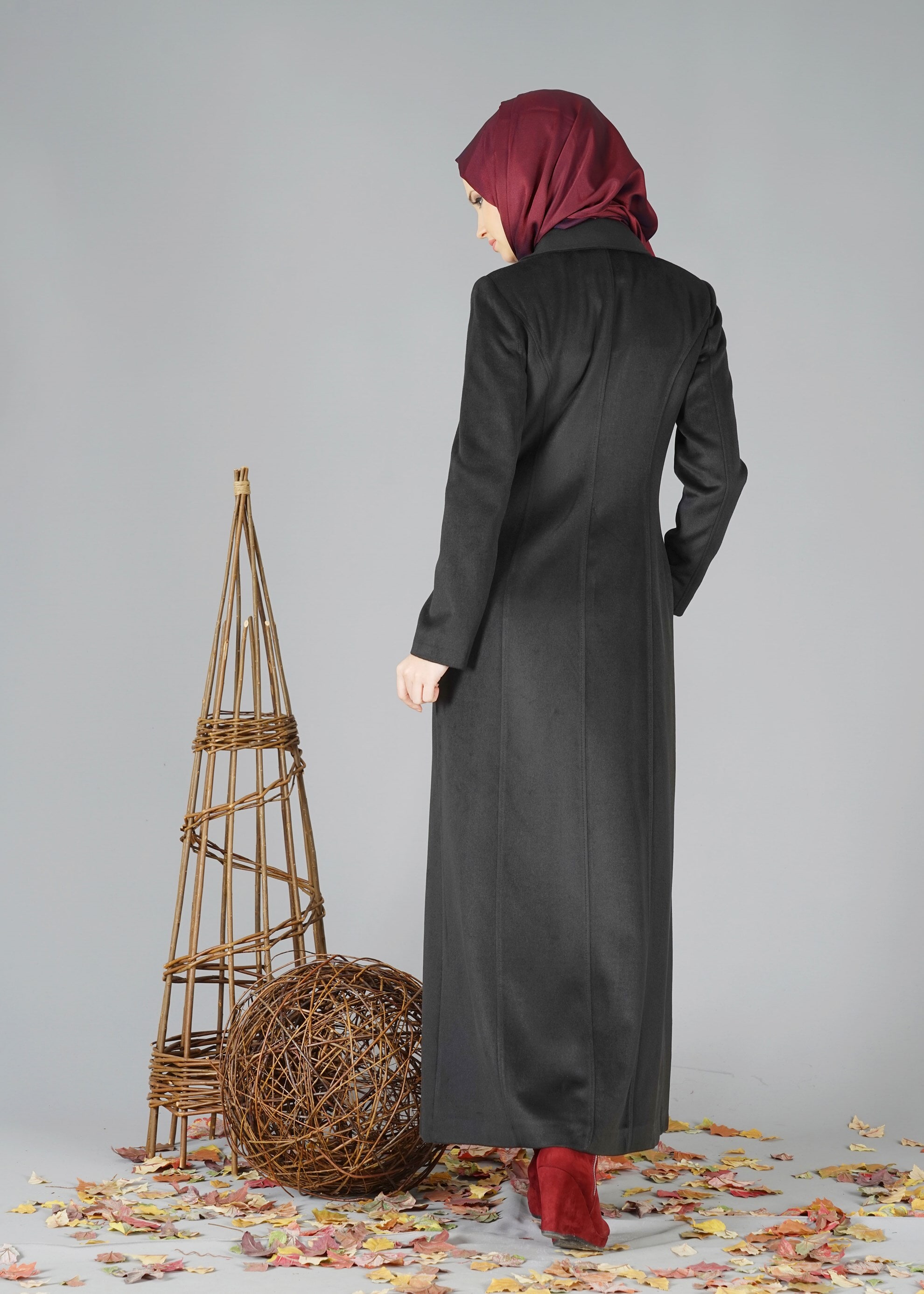 Tesettür giyim SİYAH CEPLİ DÜĞMELİ MANTO 9491