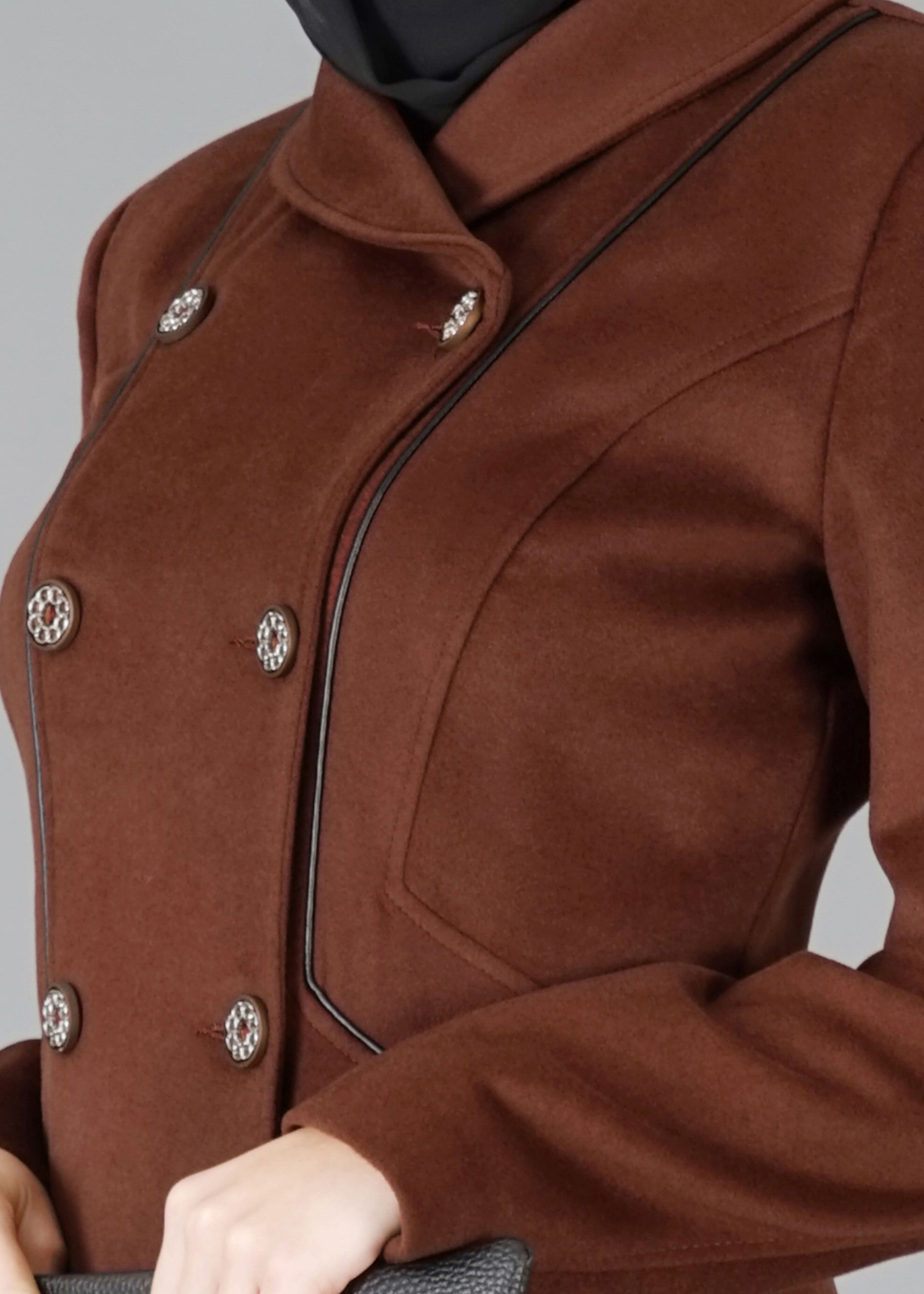 Tesettür giyim TURUNCU CEPLİ DÜĞMELİ MANTO 9491