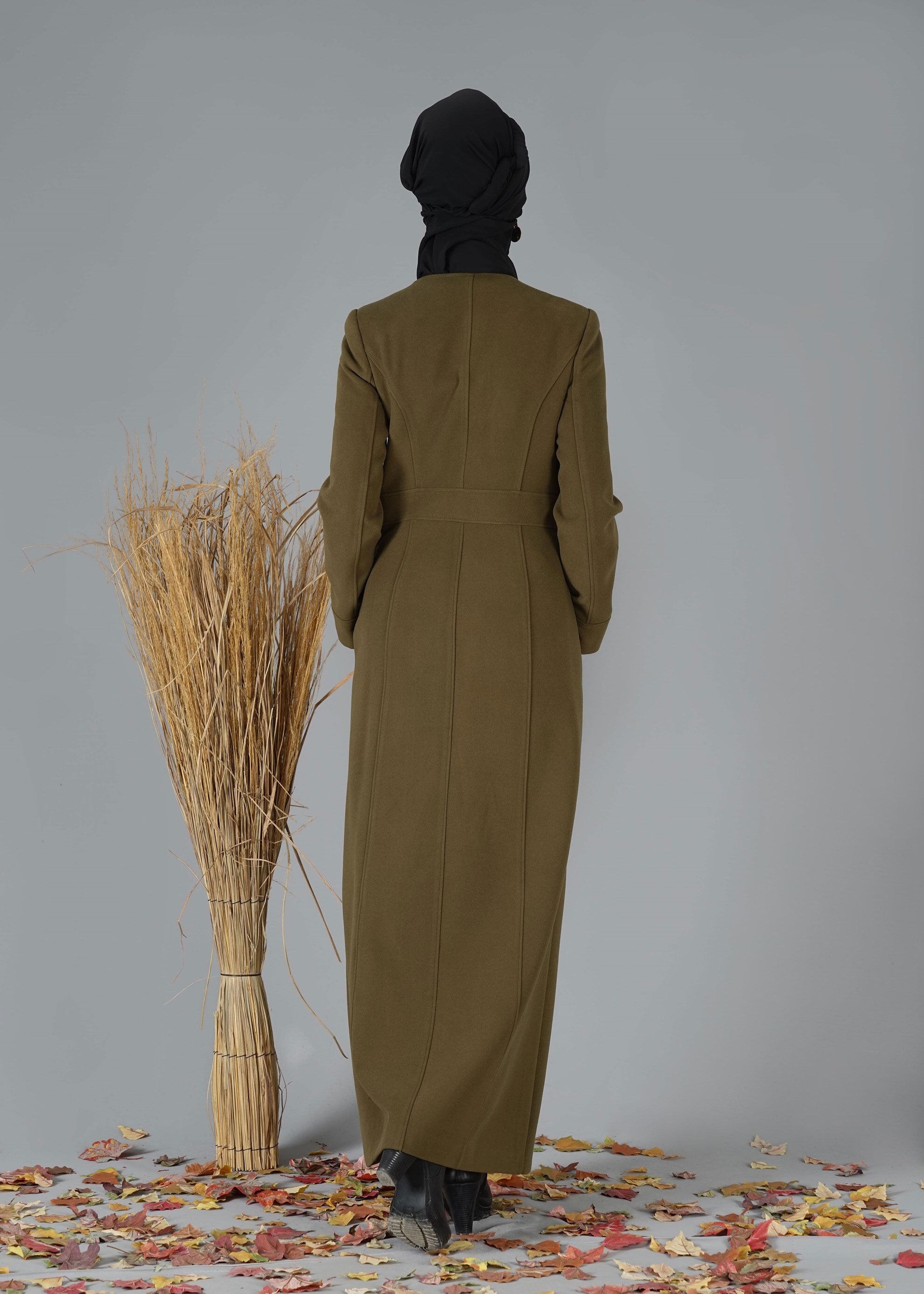 Tesettür giyim HAKİ FERMUARLI DÜĞMELİ MANTO 9525