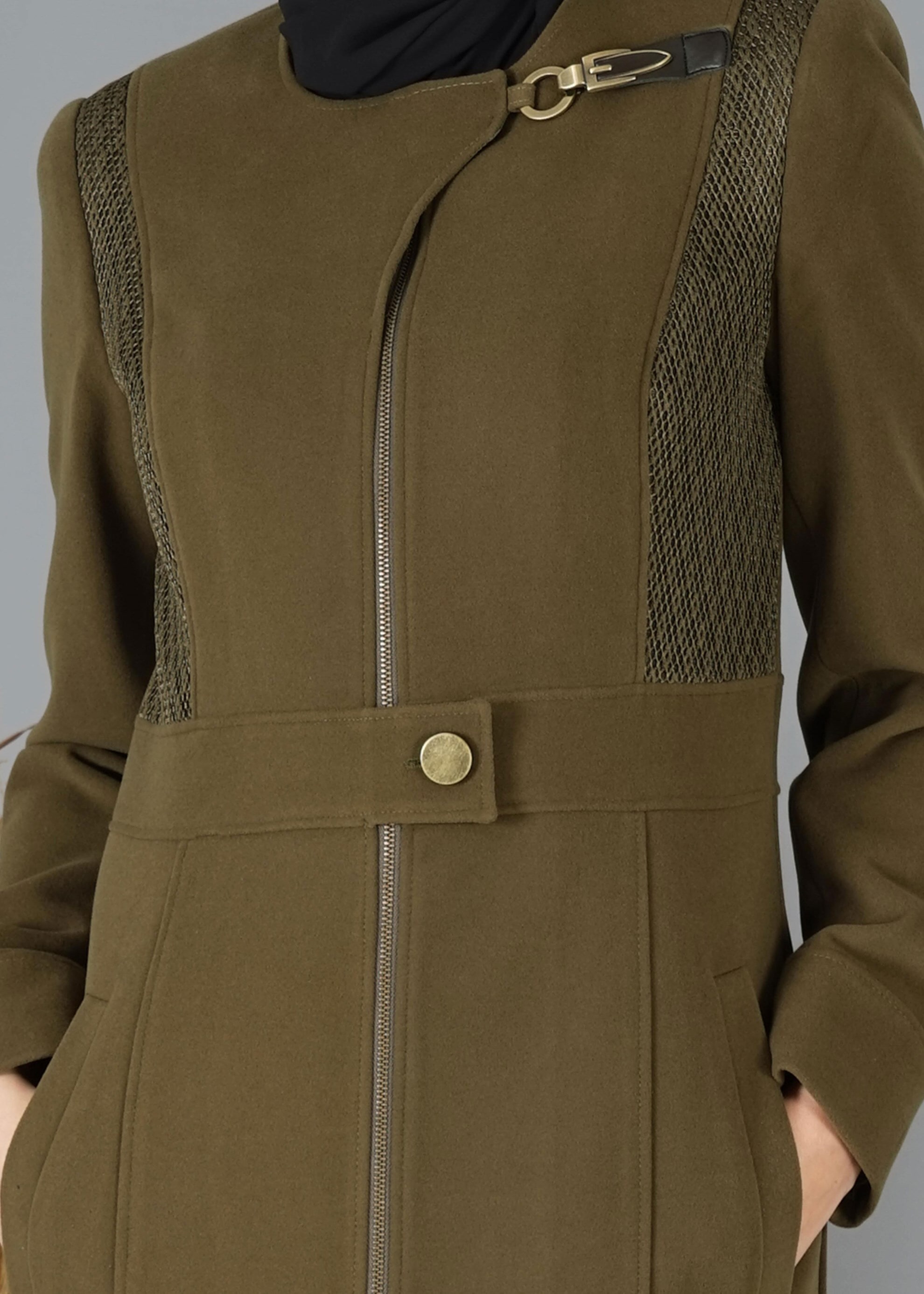 Tesettür giyim HAKİ FERMUARLI DÜĞMELİ MANTO 9525