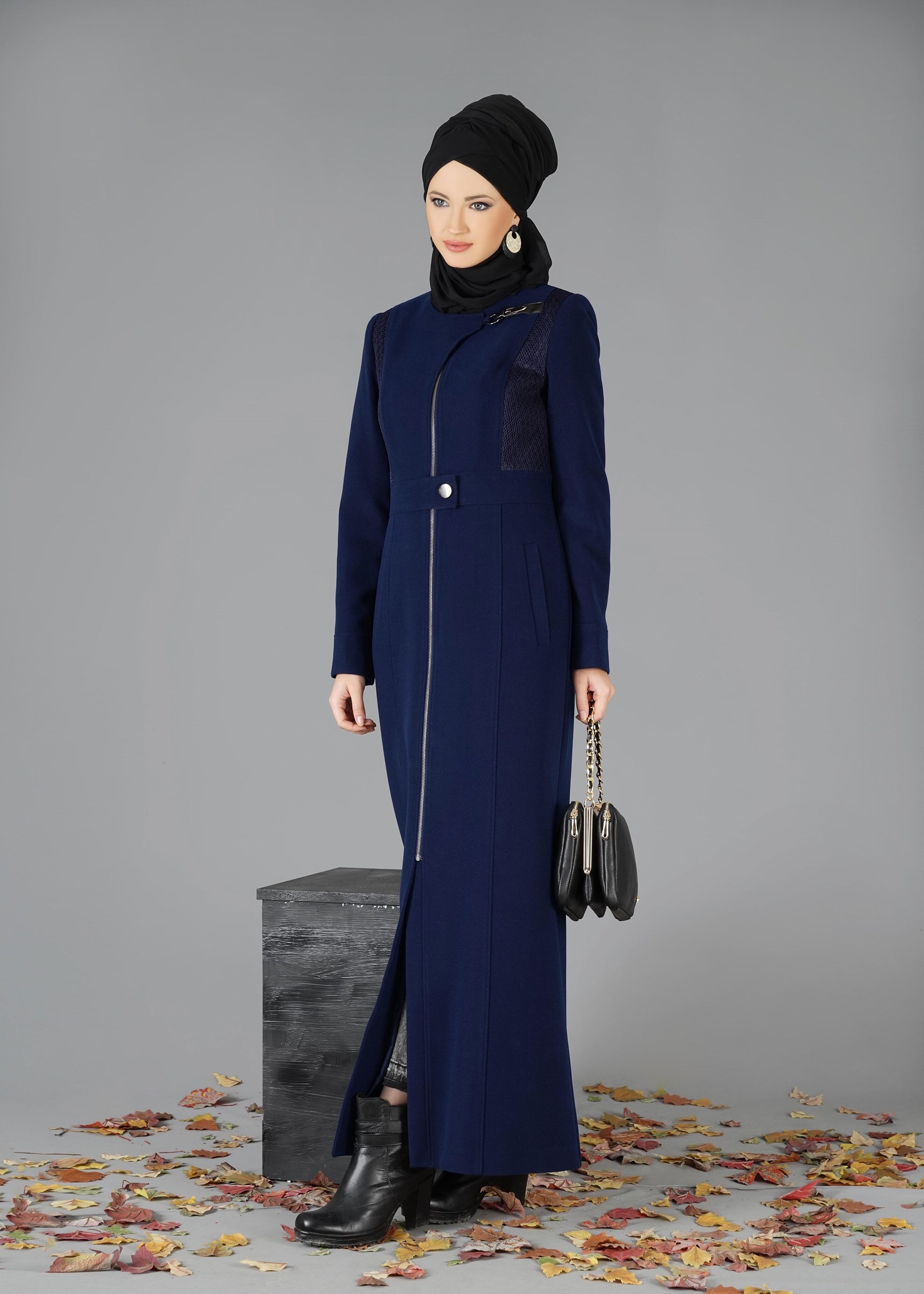 Tesettür giyim LACİVERT FERMUARLI DÜĞMELİ MANTO 9525