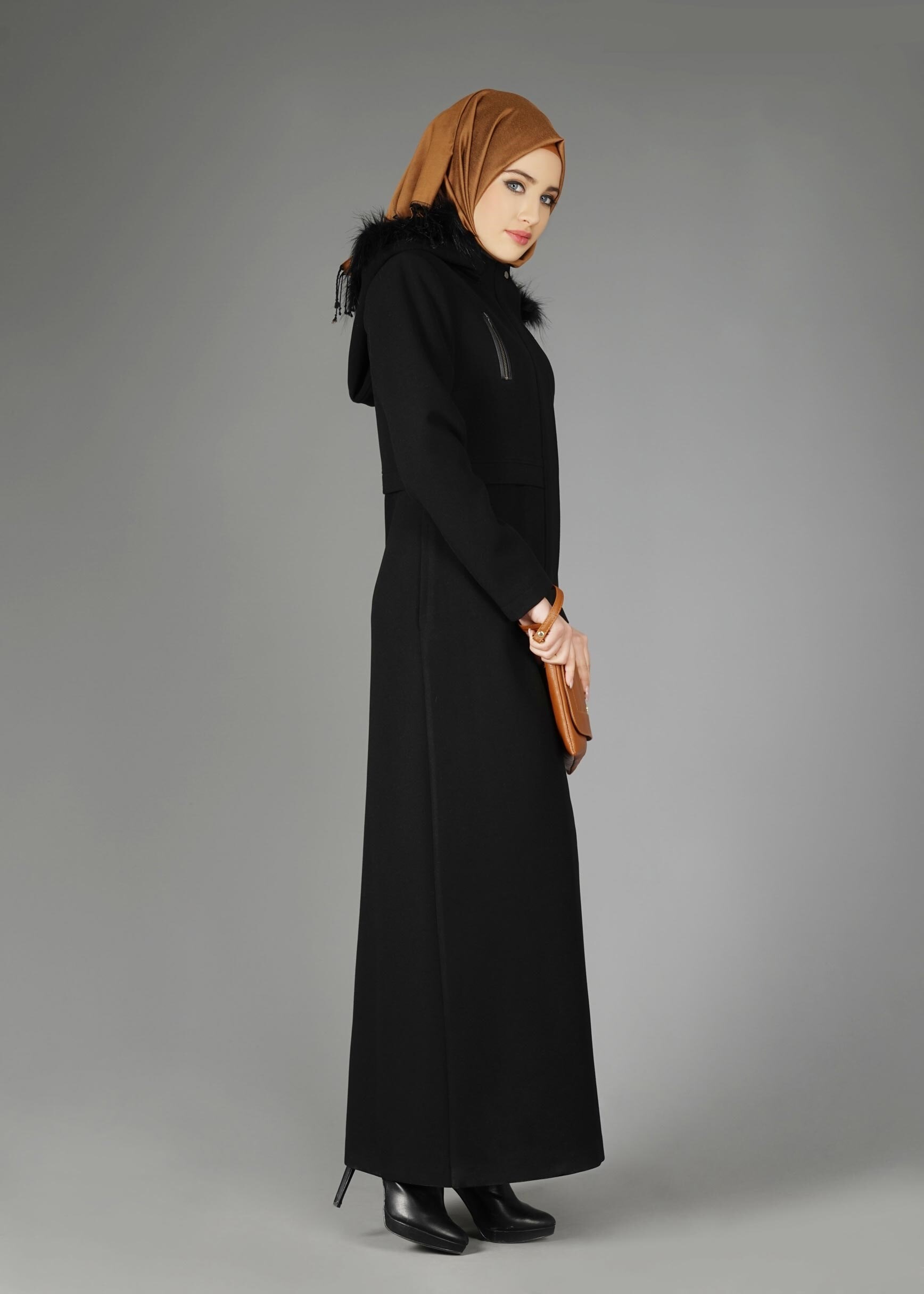 Tesettür giyim SİYAH KAPÜŞONLU KAŞE KABAN 9568