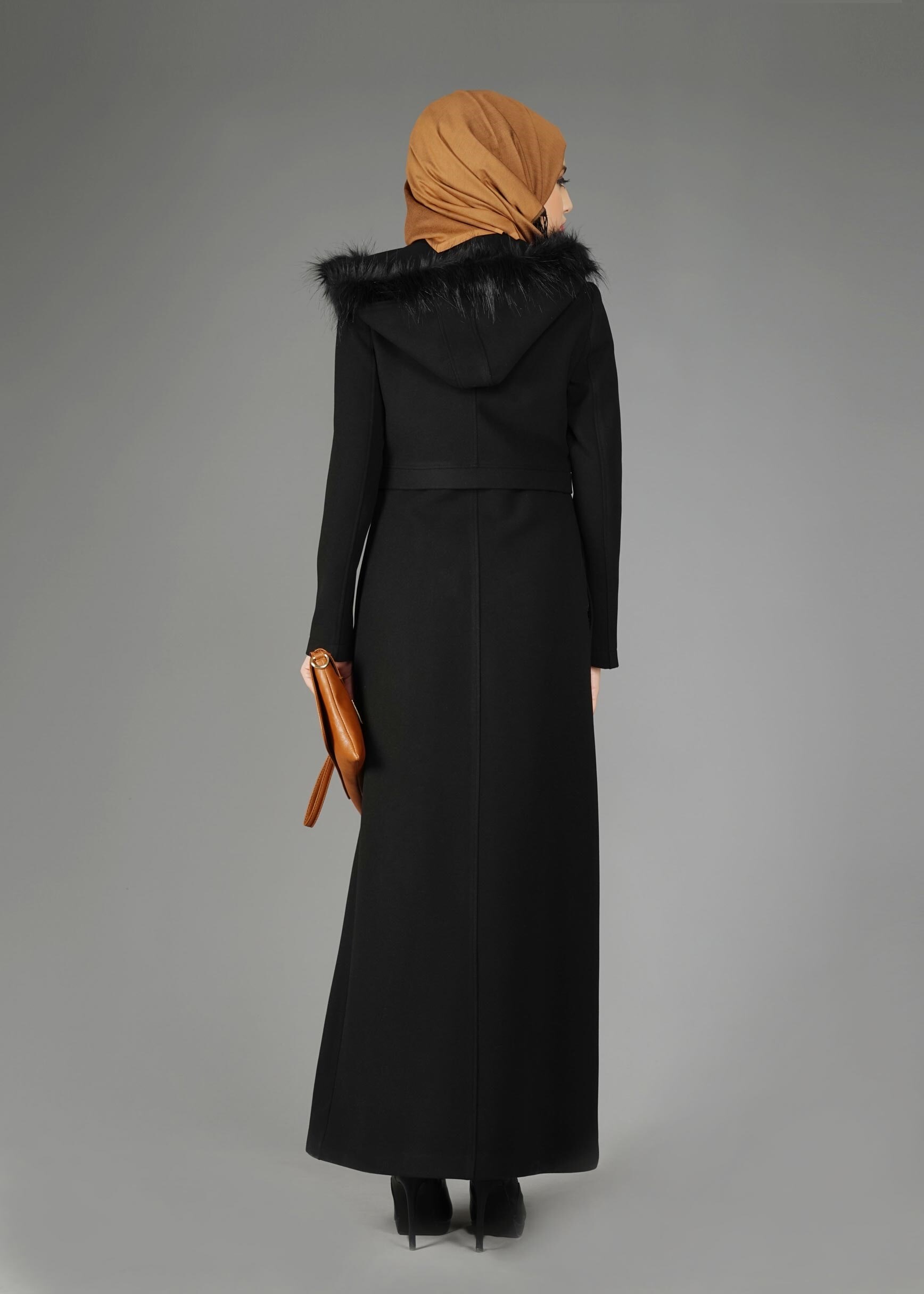 Tesettür giyim SİYAH KAPÜŞONLU KAŞE KABAN 9568