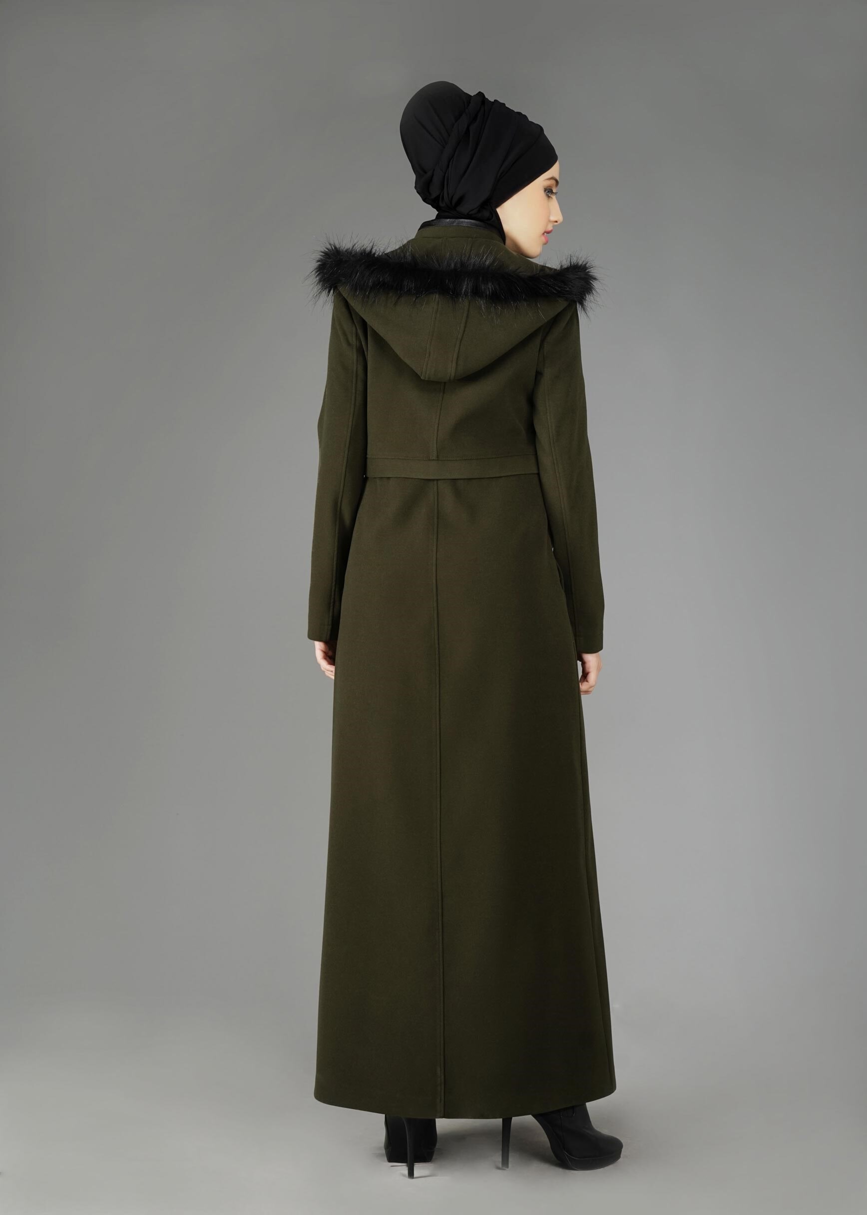 Tesettür giyim HAKİ KAPÜŞONLU KAŞE KABAN 9568