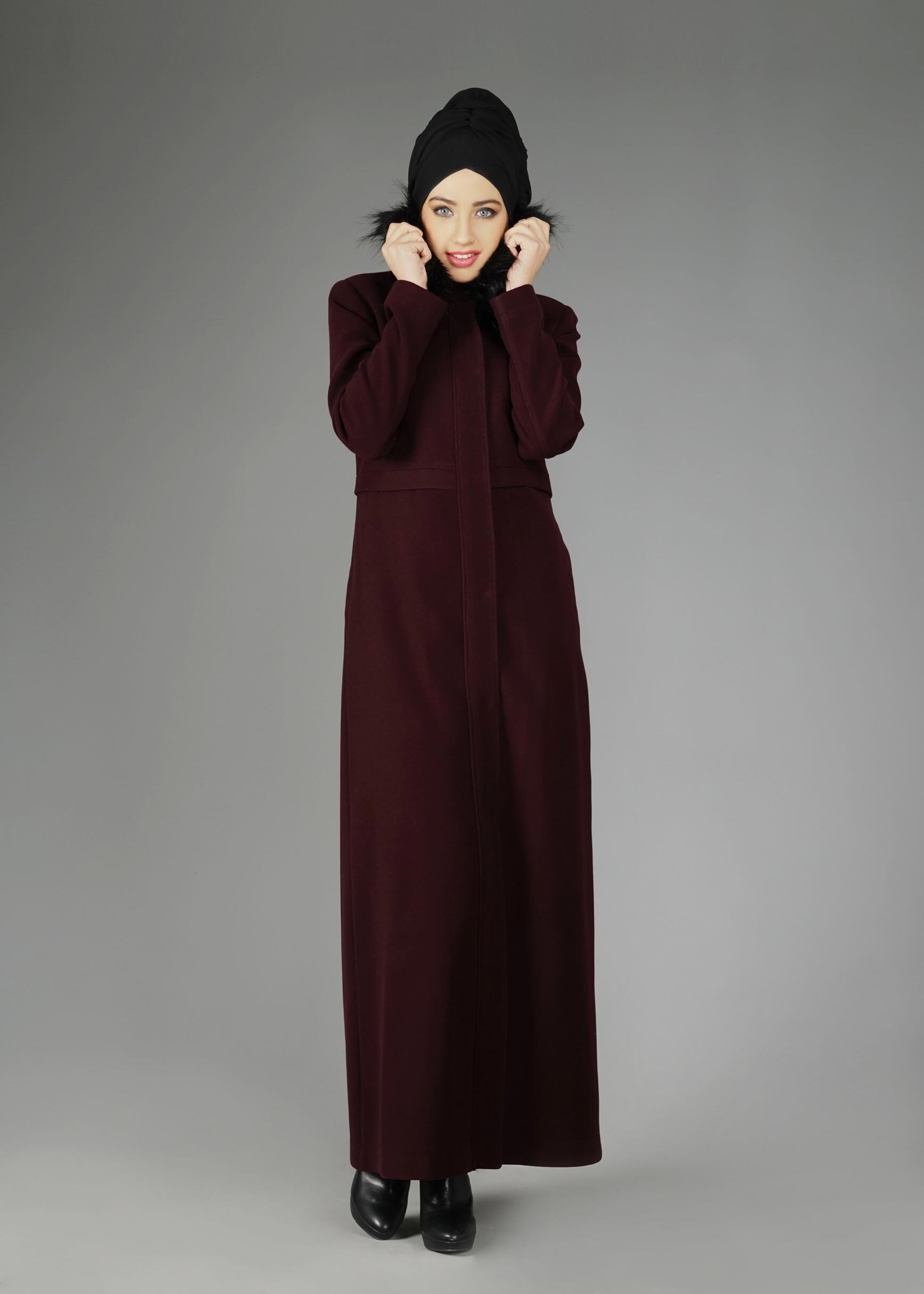 Tesettür giyim BORDO KAPÜŞONLU KAŞE KABAN 9568