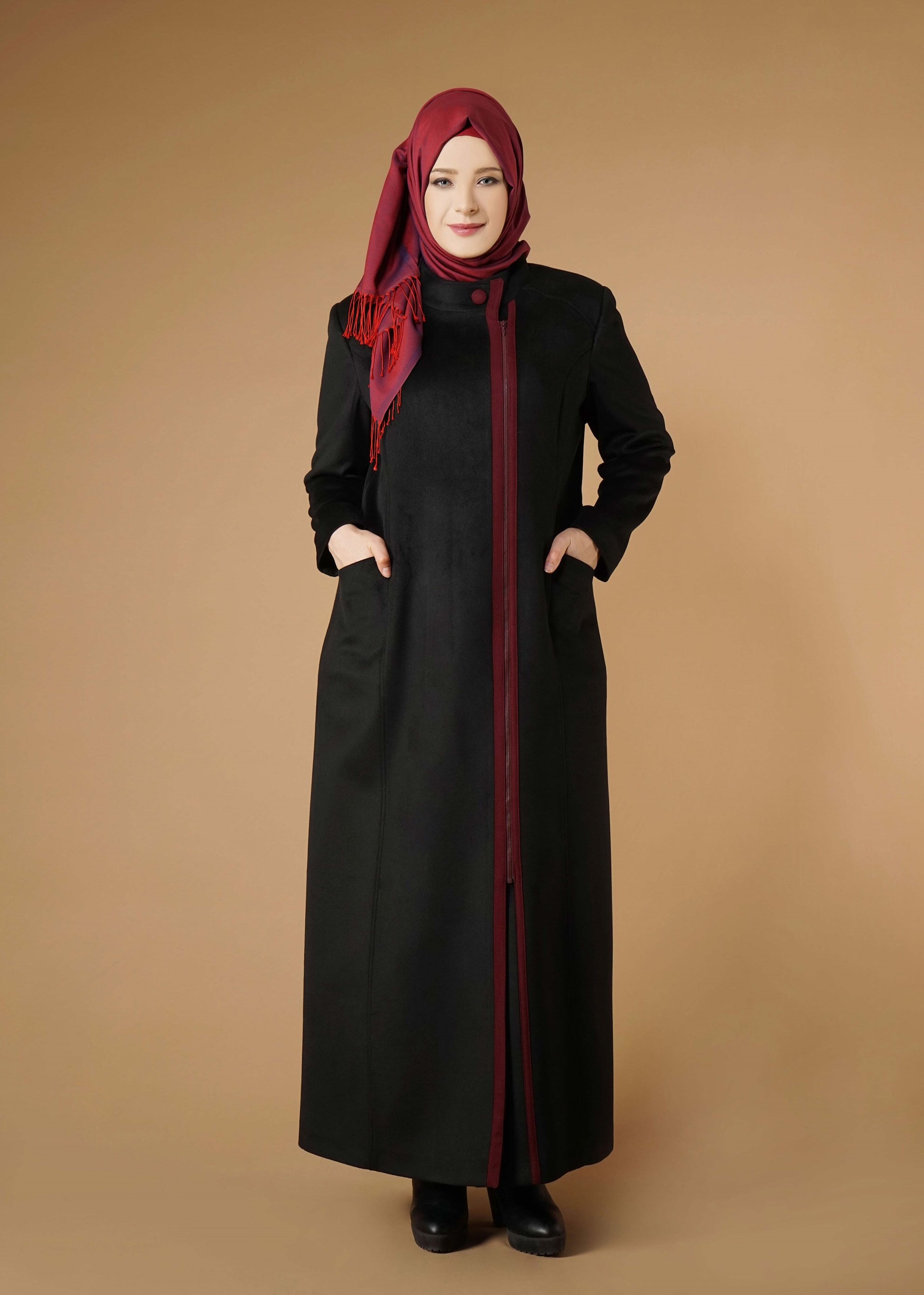 Vêtements hijab NOIR MANTEAU ZIPPÉ À COL MAO 9571 