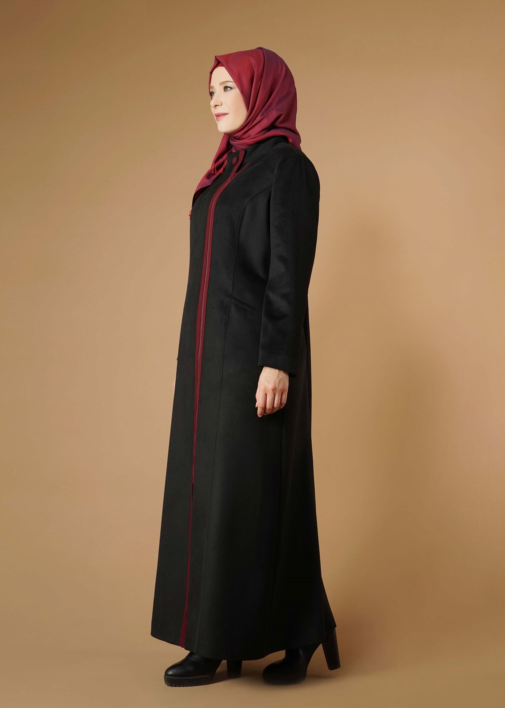 Vêtements hijab NOIR MANTEAU ZIPPÉ À COL MAO 9571 
