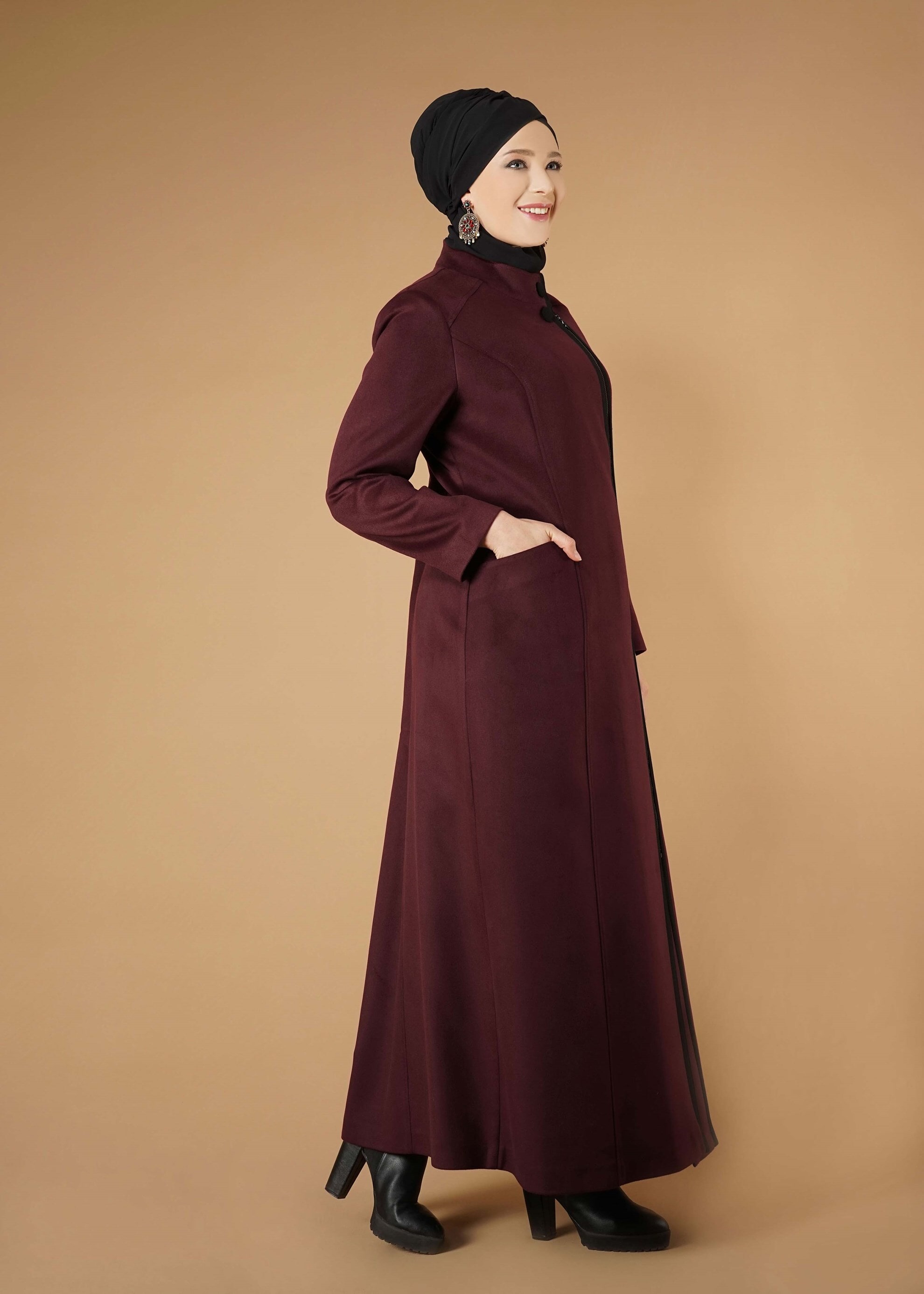 Vêtements hijab ROUGE BORDEAUX MANTEAU ZIPPÉ À COL MAO 9571 