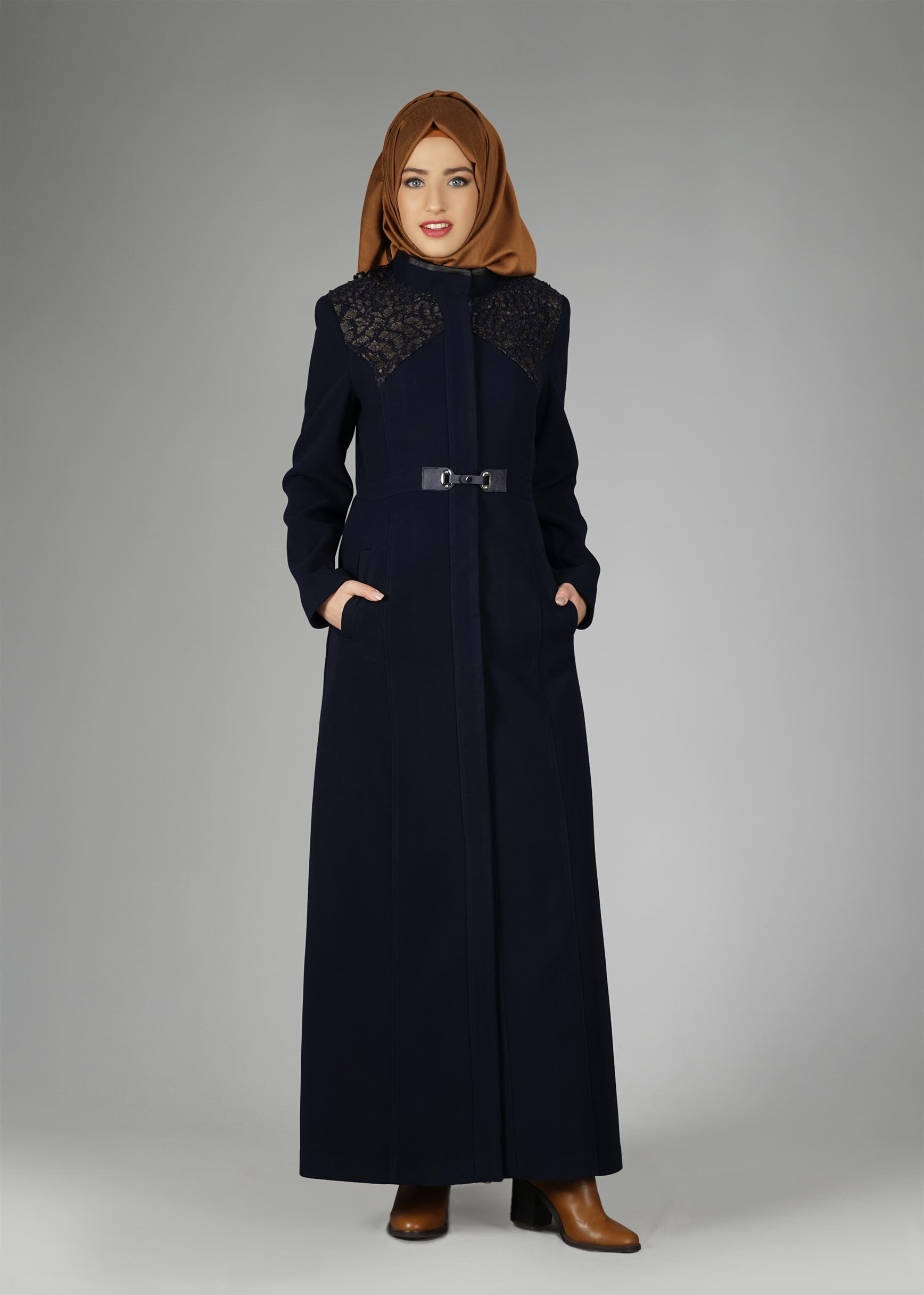 Tesettür giyim LACİVERT OMUZ DETAYLI KAŞE MANTO 9572