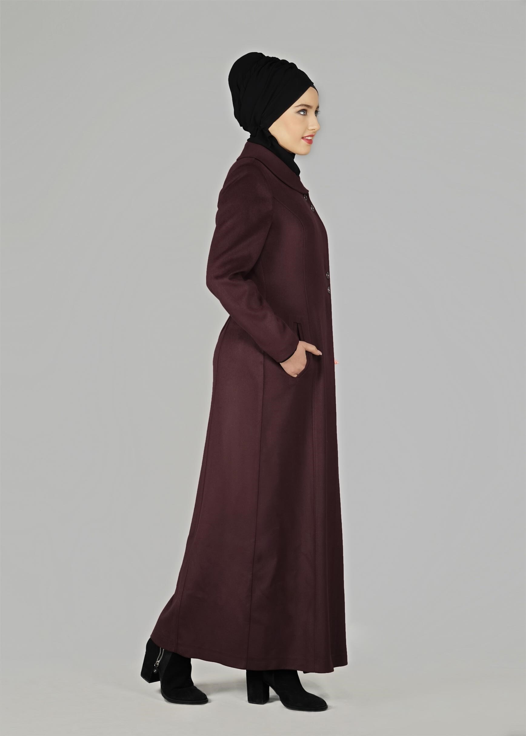 Tesettür giyim MÜRDÜM YAKA DETAYLI CEPLİ MANTO 9582