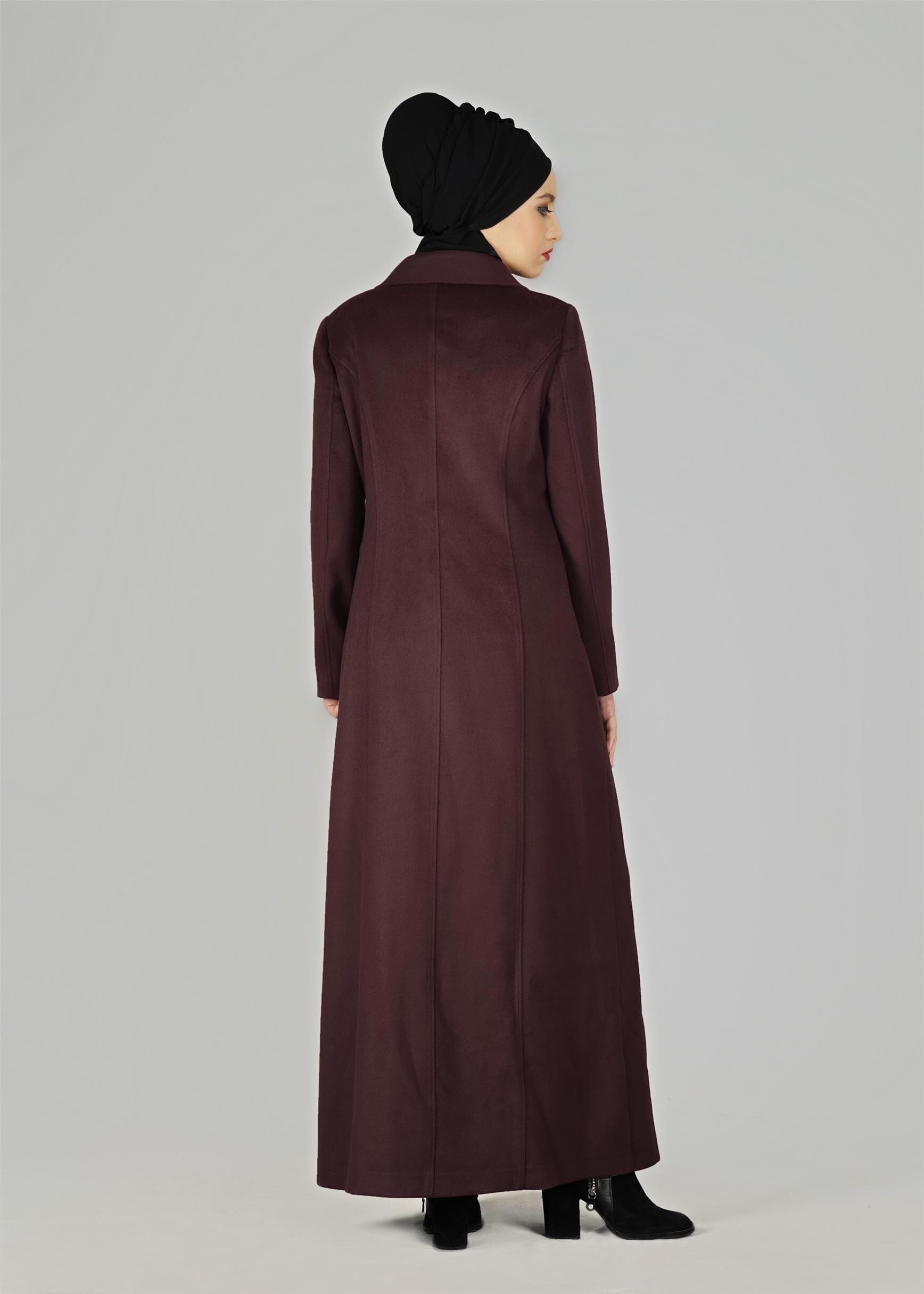 Tesettür giyim MÜRDÜM YAKA DETAYLI CEPLİ MANTO 9582