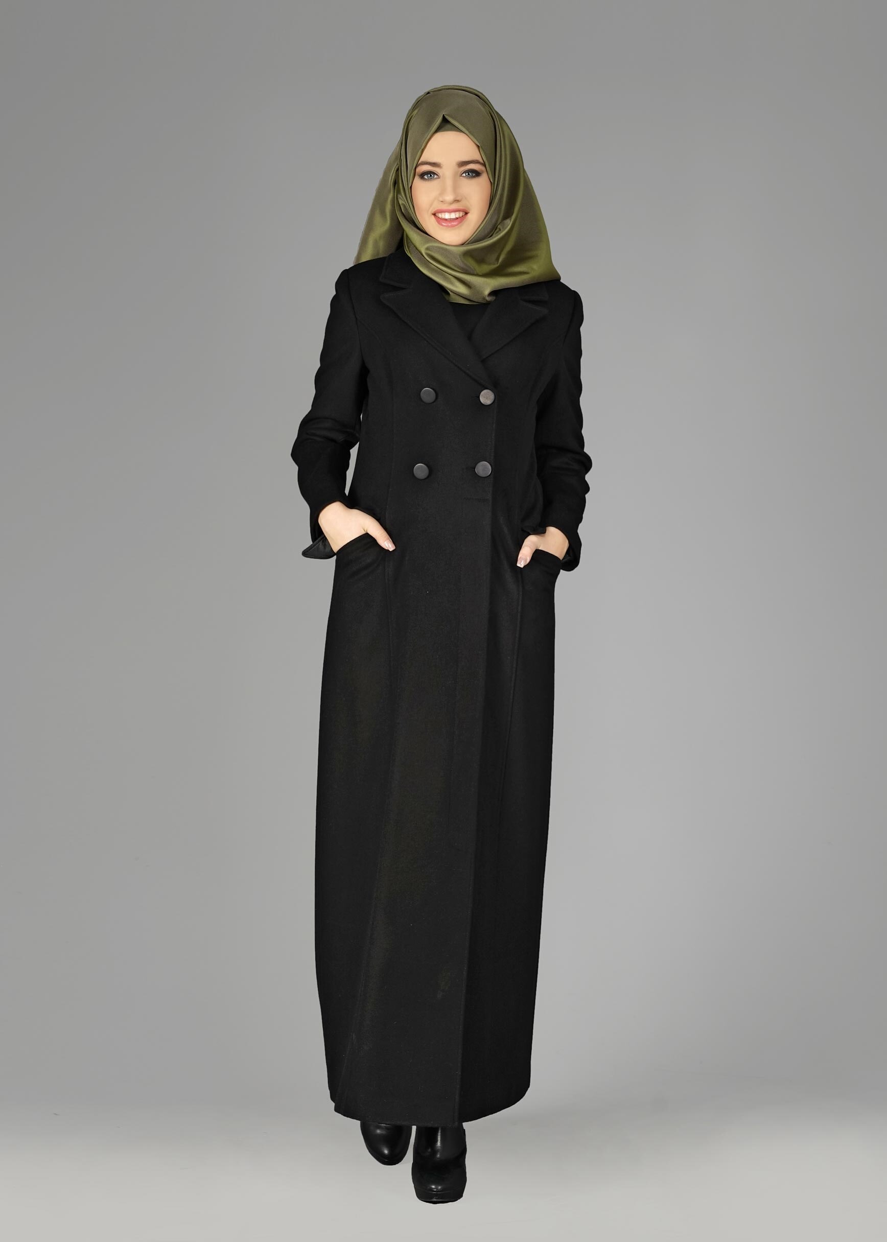 Tesettür giyim SİYAH CEP DETAYLI DÜĞMELİ MANTO 9583