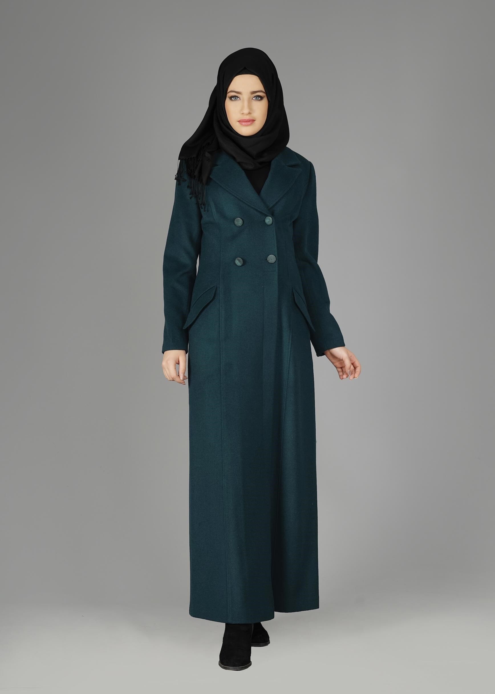 Tesettür giyim YEŞİL CEP DETAYLI DÜĞMELİ MANTO 9583
