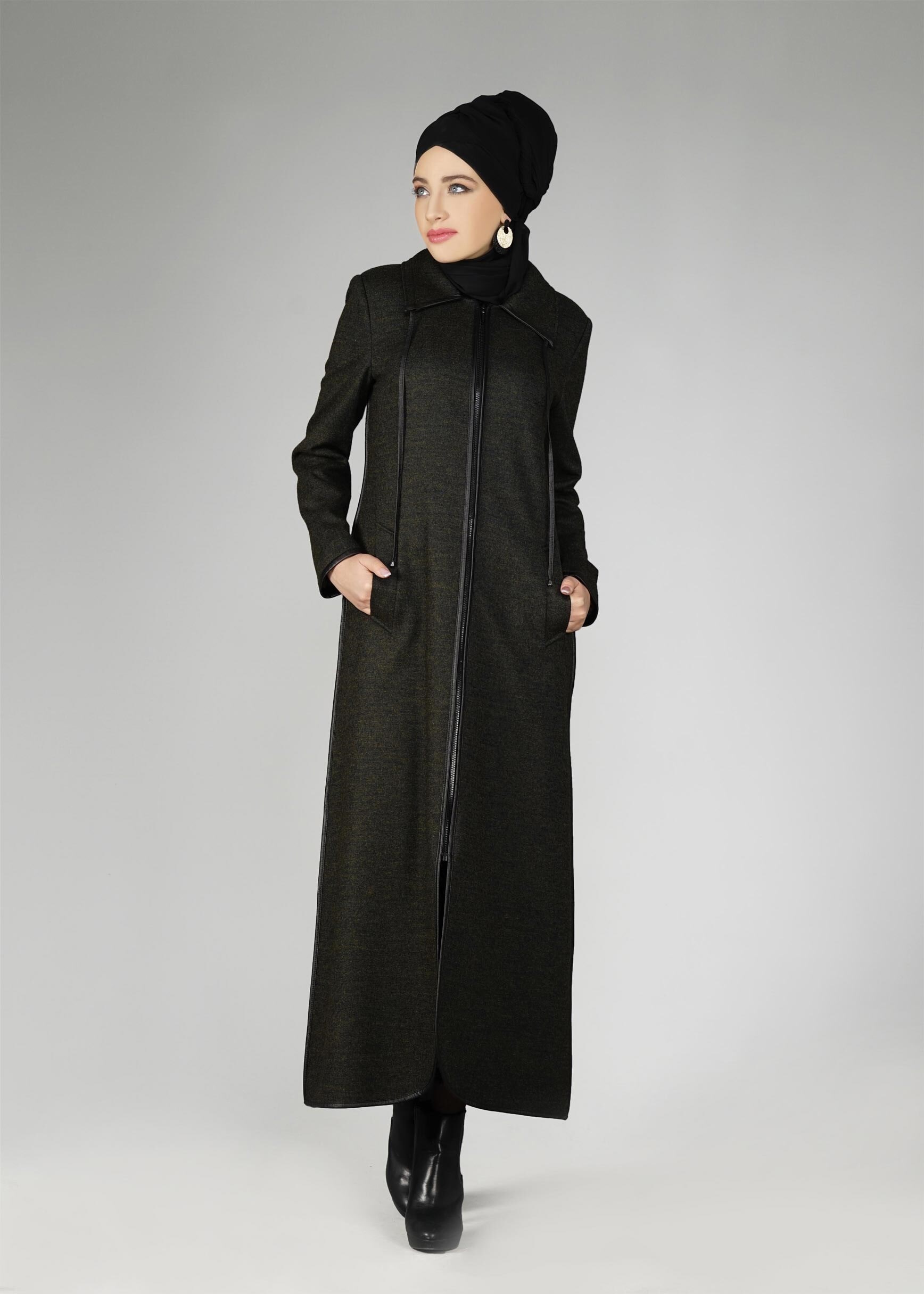 Tesettür giyim YEŞİL CEPLİ MANTO 9587