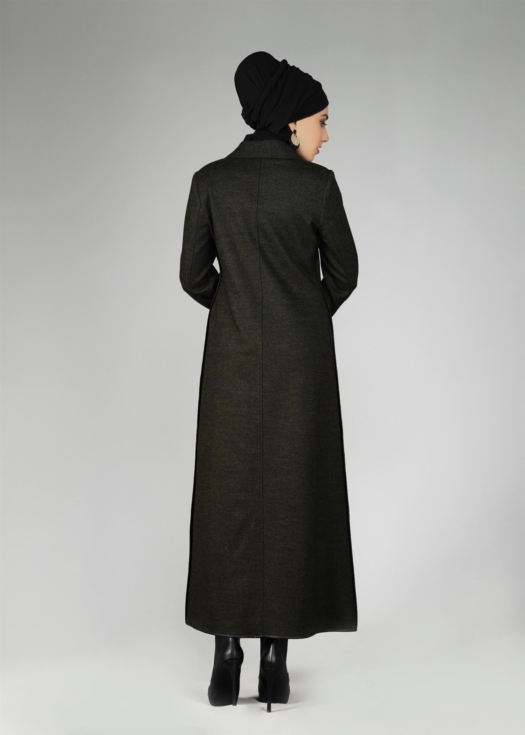 Tesettür giyim YEŞİL CEPLİ MANTO 9587