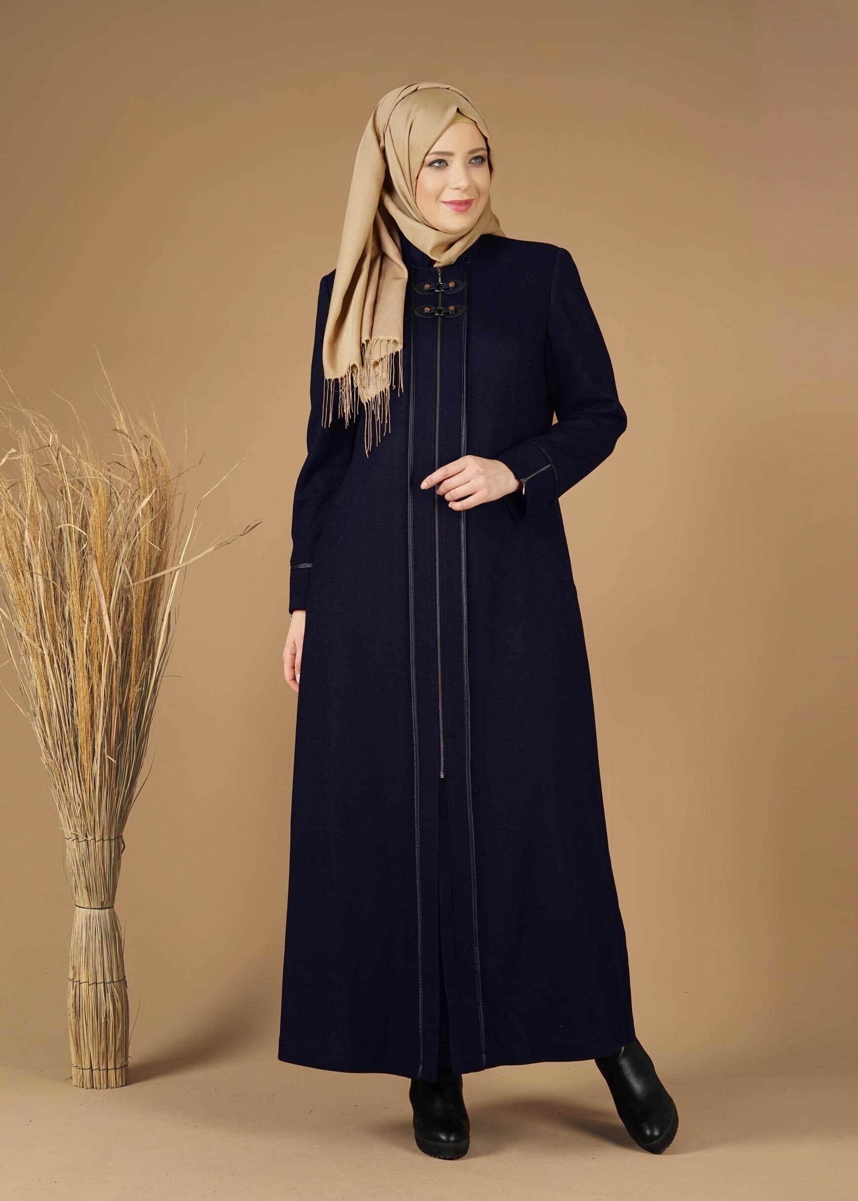 Tesettür giyim LACİVERT FERMUARLI KAŞE MANTO 9588