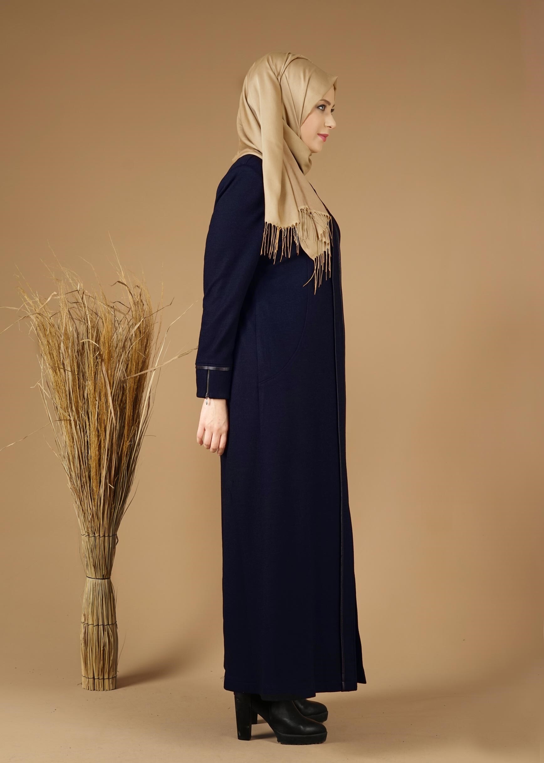 Tesettür giyim LACİVERT FERMUARLI KAŞE MANTO 9588