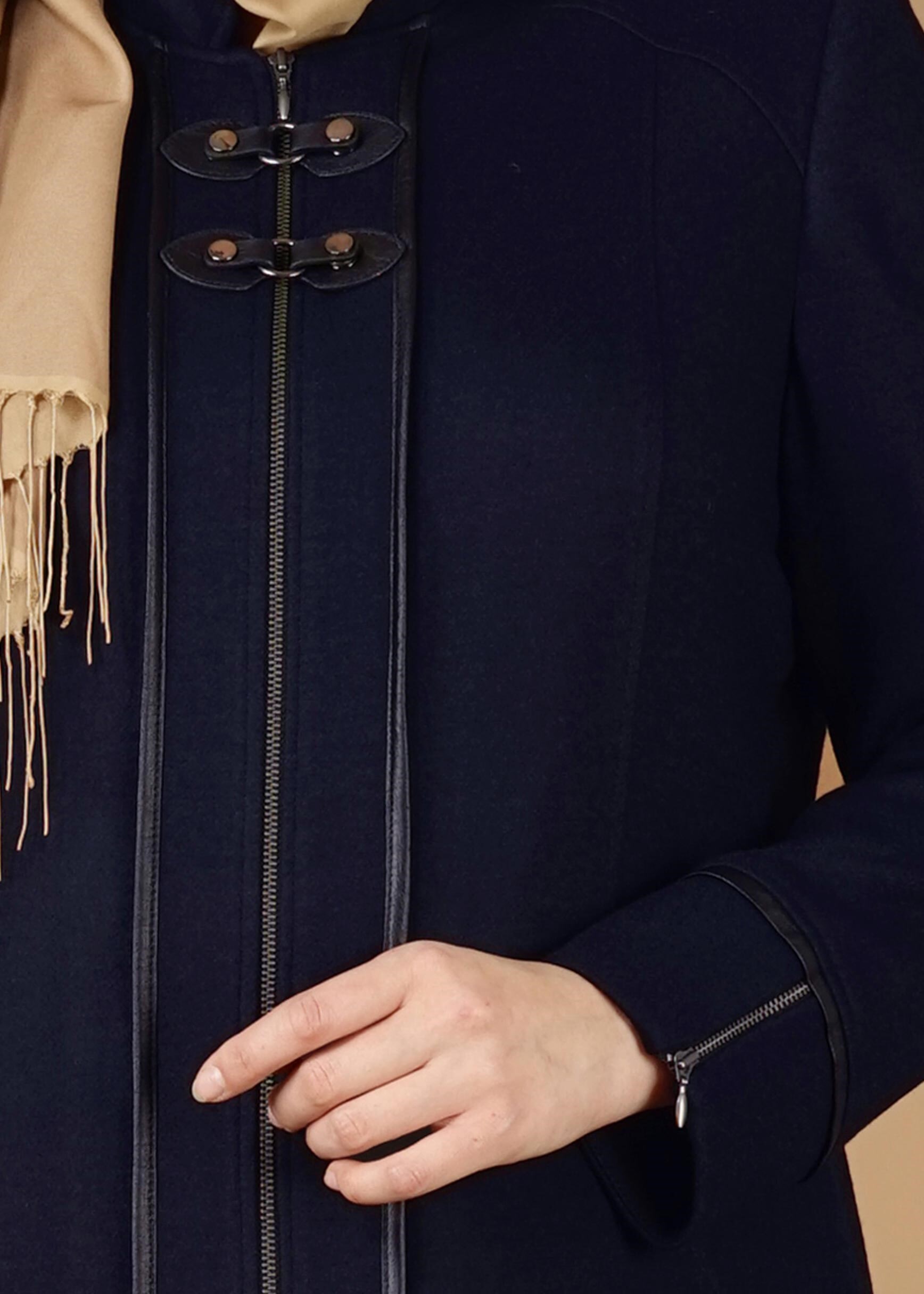 Tesettür giyim LACİVERT FERMUARLI KAŞE MANTO 9588